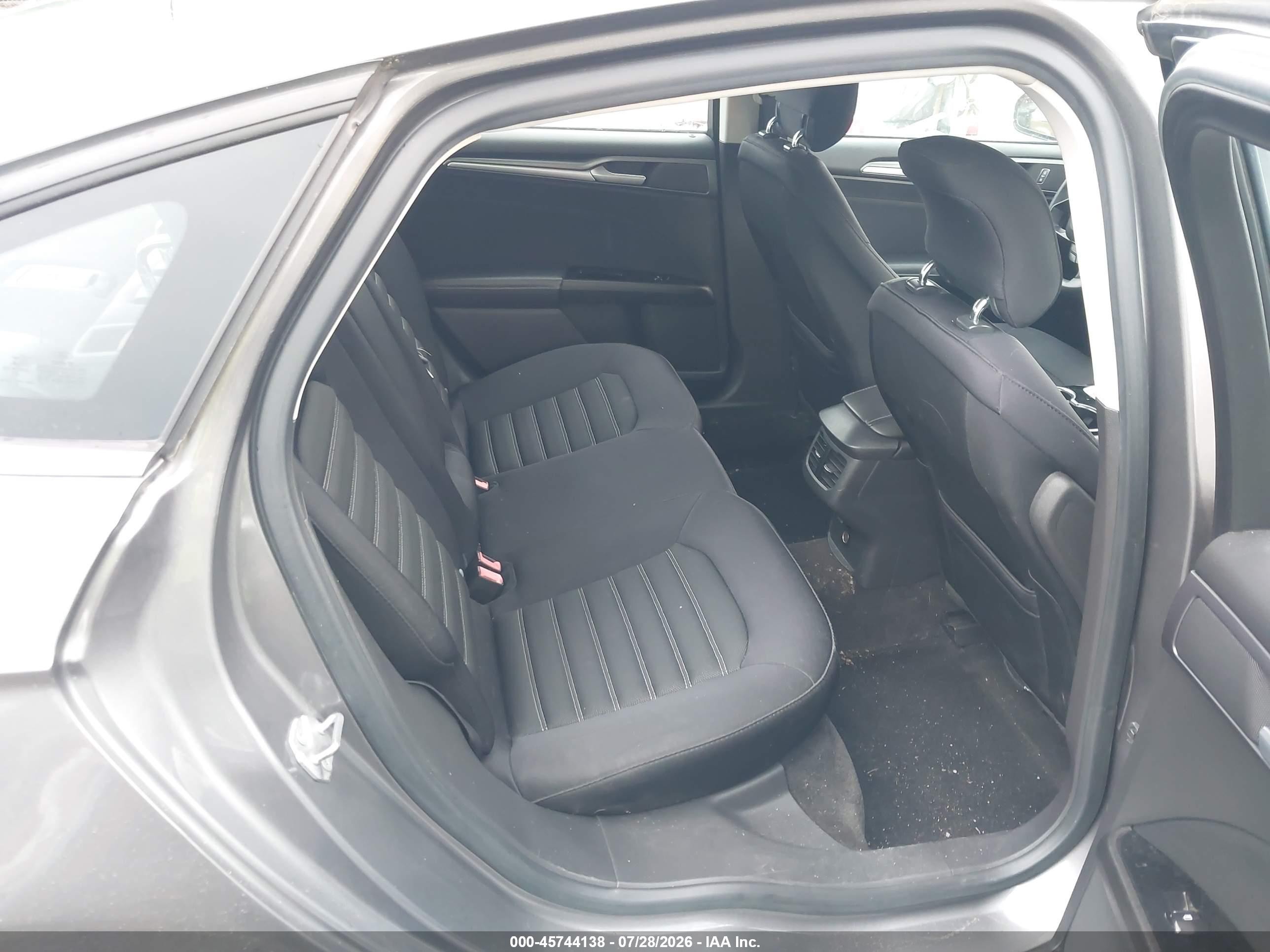 2014 Ford Fusion Se Серый vin: 1FA6P0HD6E5382998