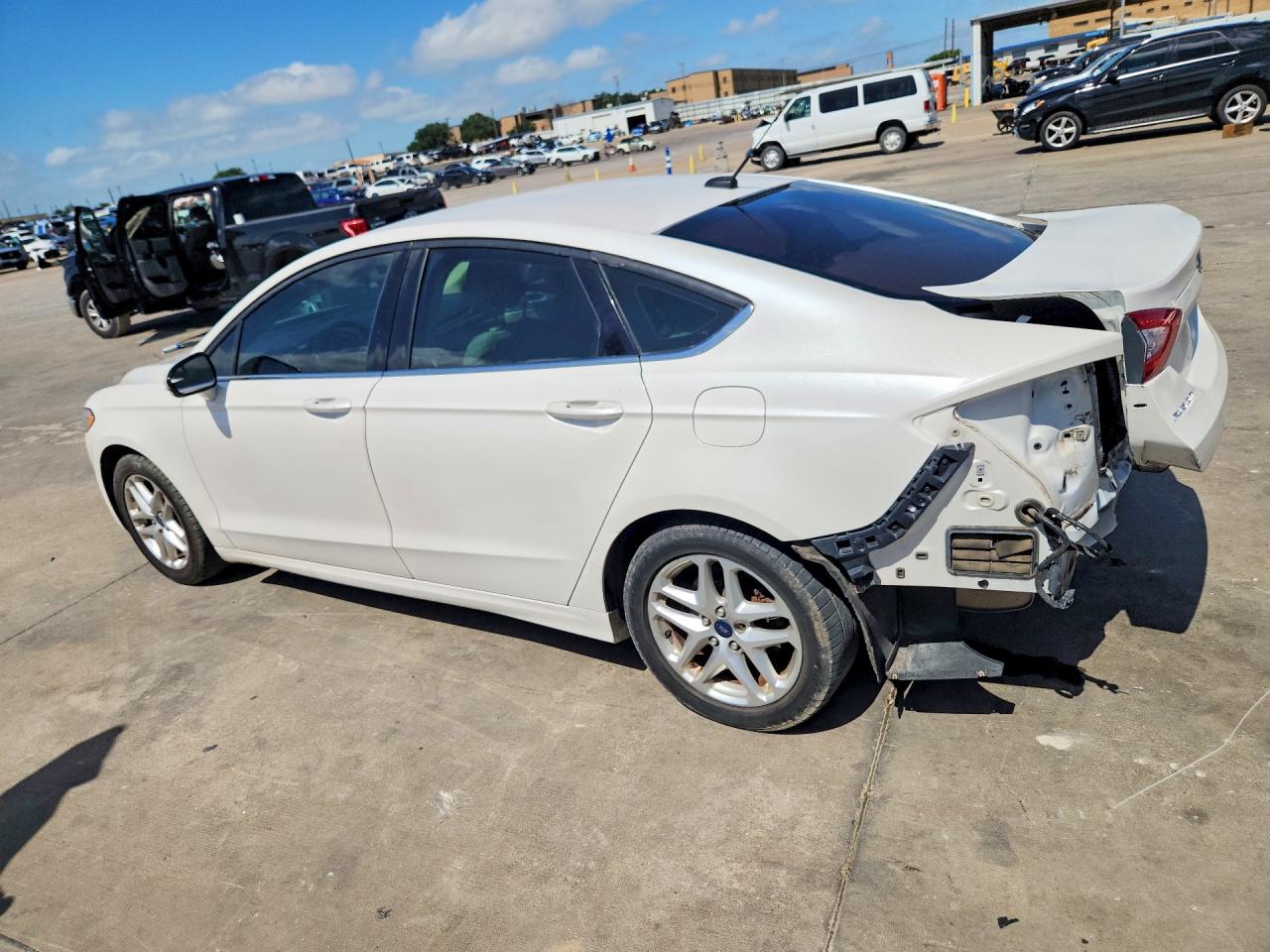 2014 Ford Fusion Se White vin: 1FA6P0HD6E5386601