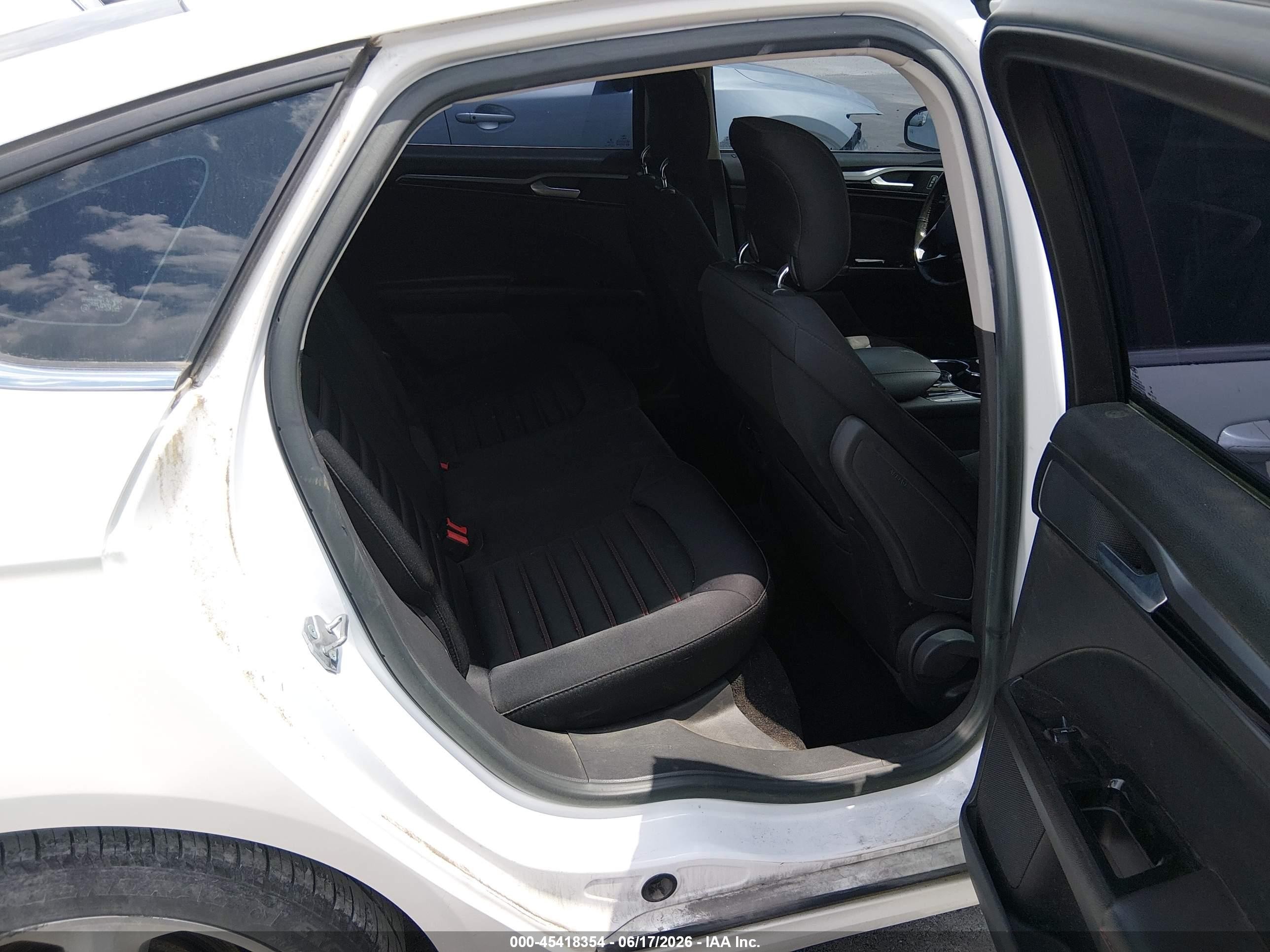 2014 Ford Fusion Se White vin: 1FA6P0HD6E5394861