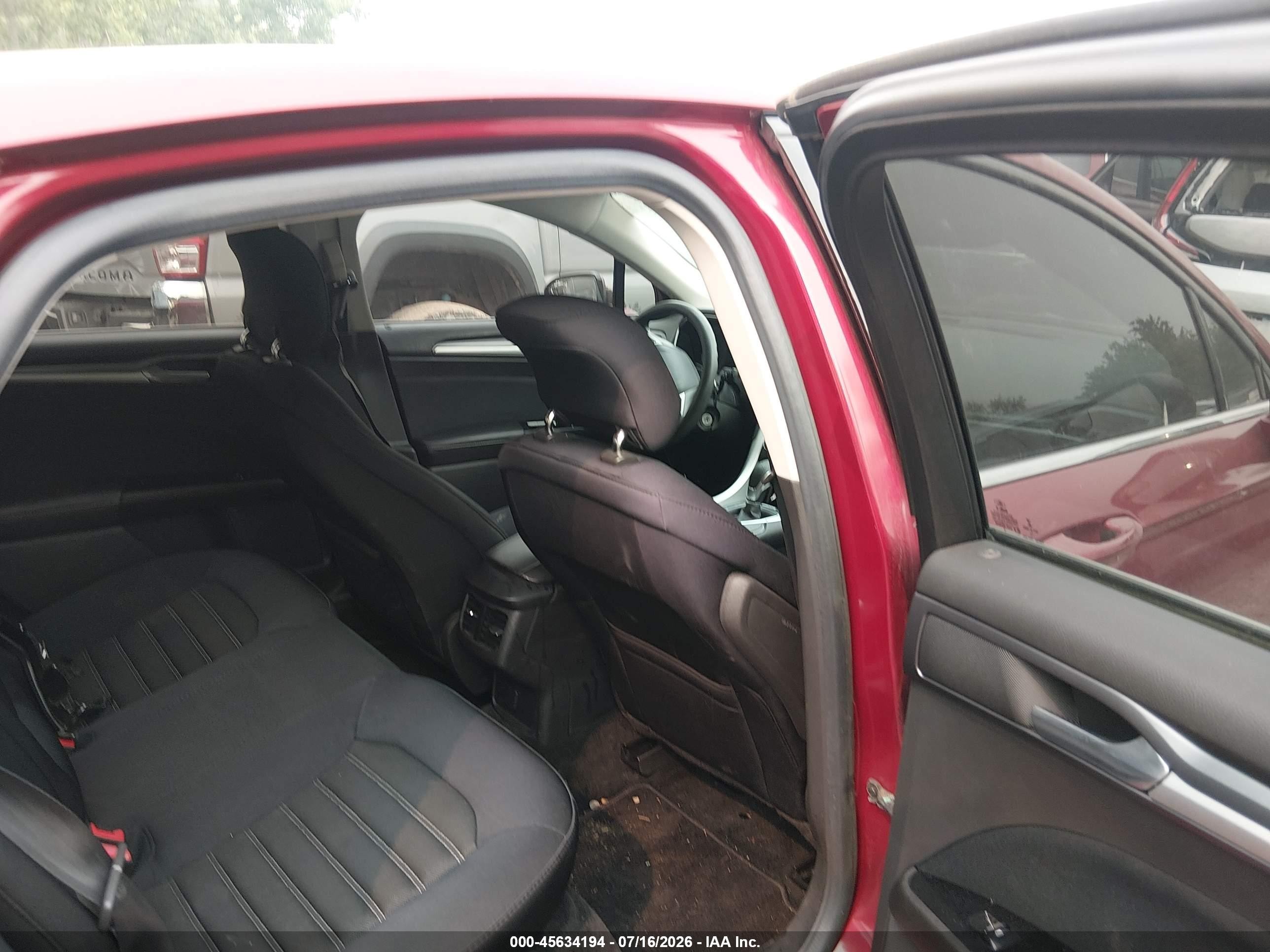 2015 Ford Fusion Se Красный vin: 1FA6P0HD6F5100652