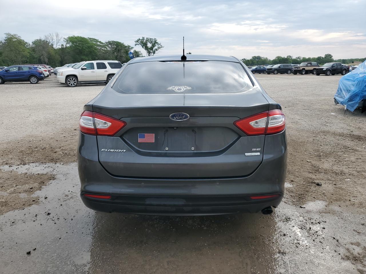 2015 Ford Fusion Se Gray vin: 1FA6P0HD6F5113336 Damage: Rear Bumper, Chipped, 2
