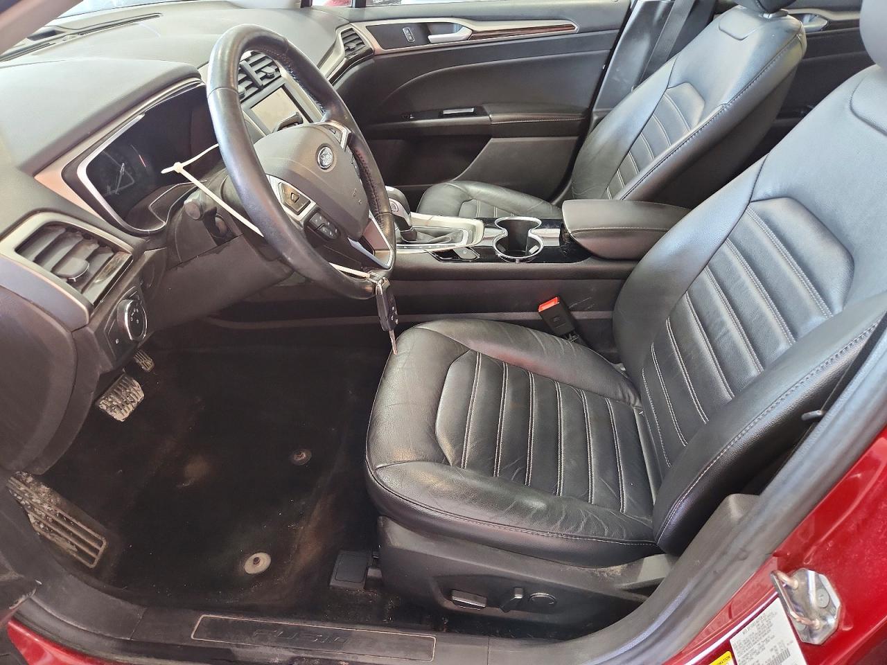 2015 Ford Fusion Se Maroon vin: 1FA6P0HD6F5120917