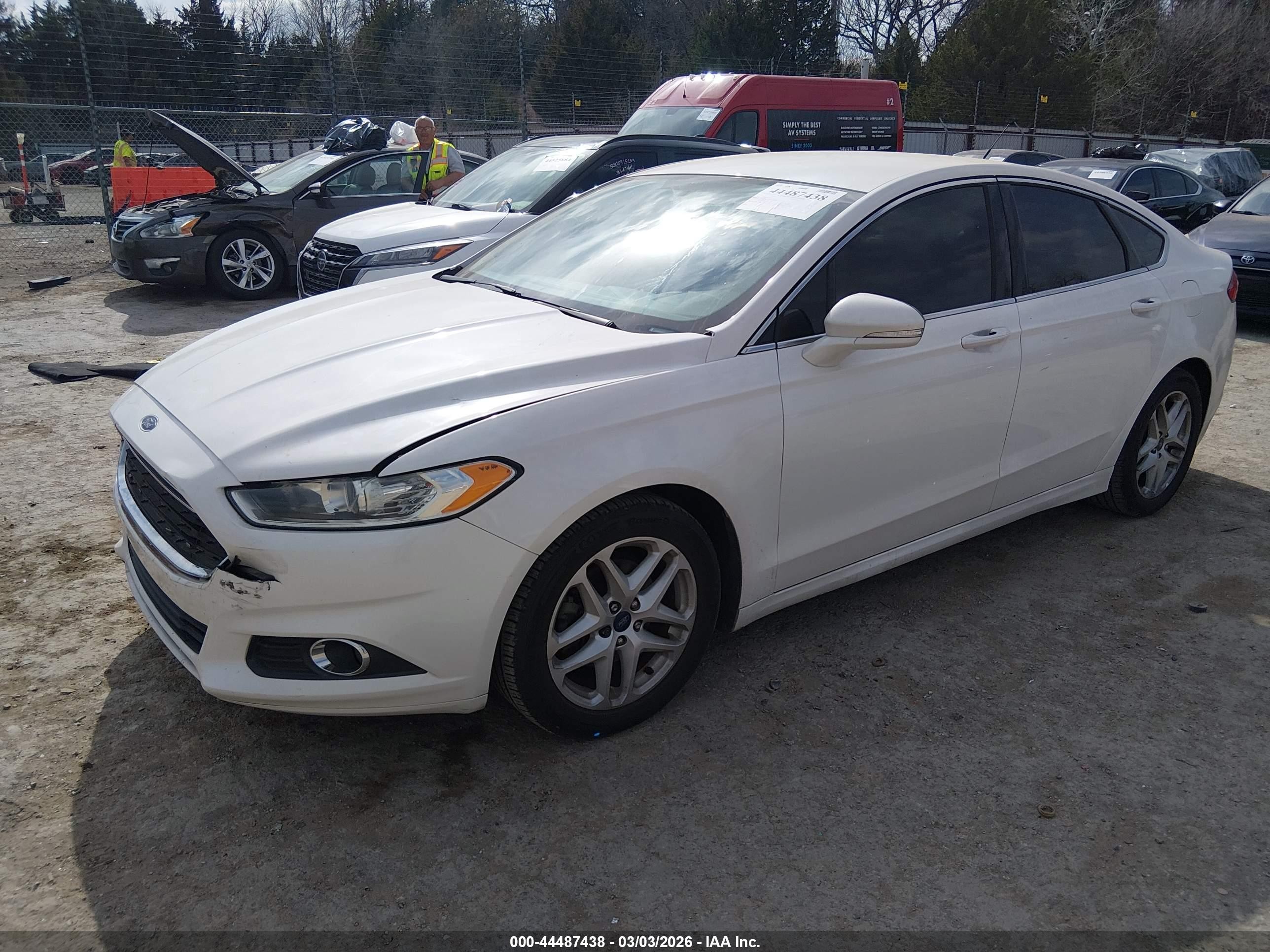 2014 Ford Fusion Se Белый vin: 1FA6P0HD7E5406869