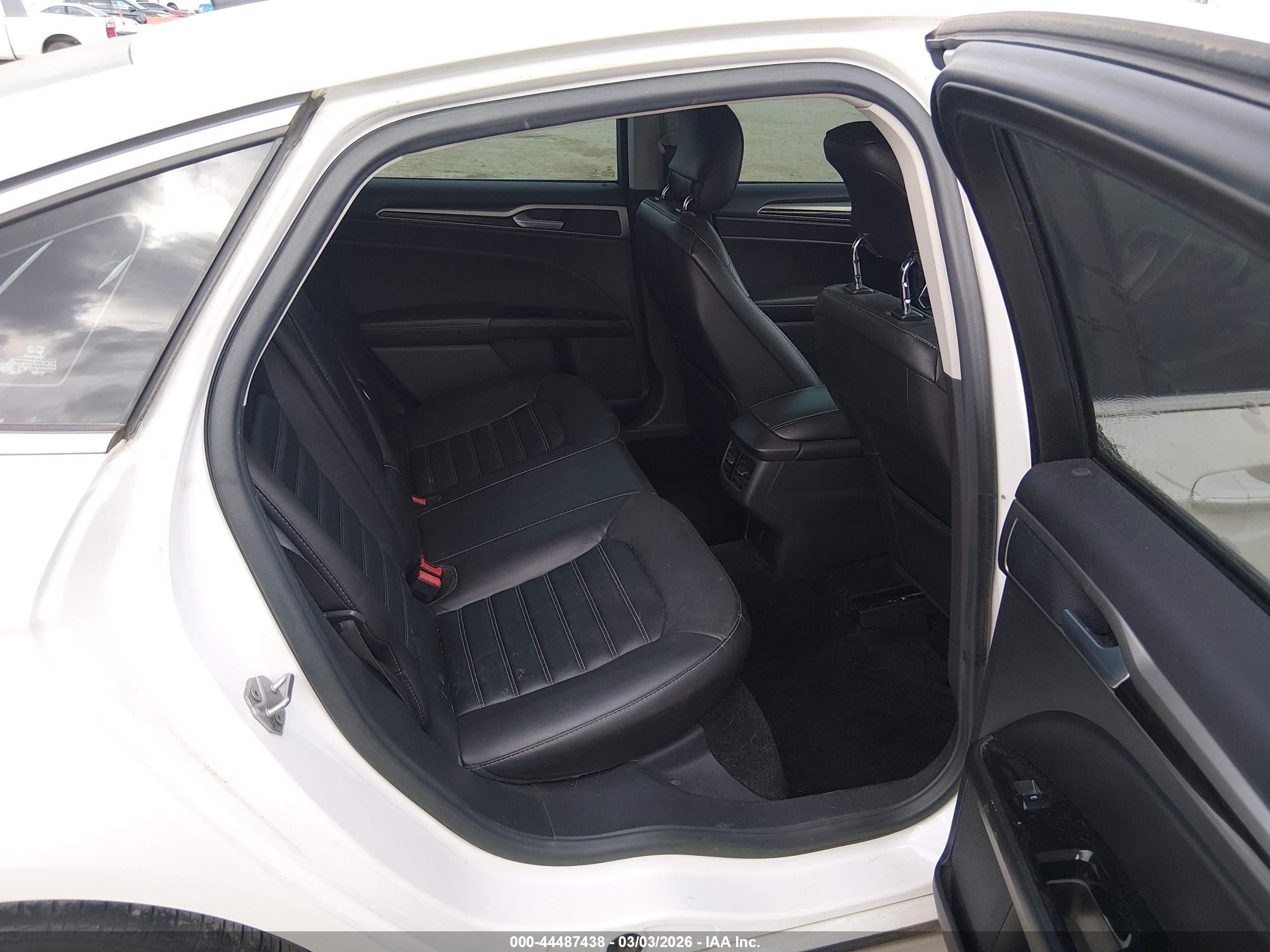 2014 Ford Fusion Se Белый vin: 1FA6P0HD7E5406869
