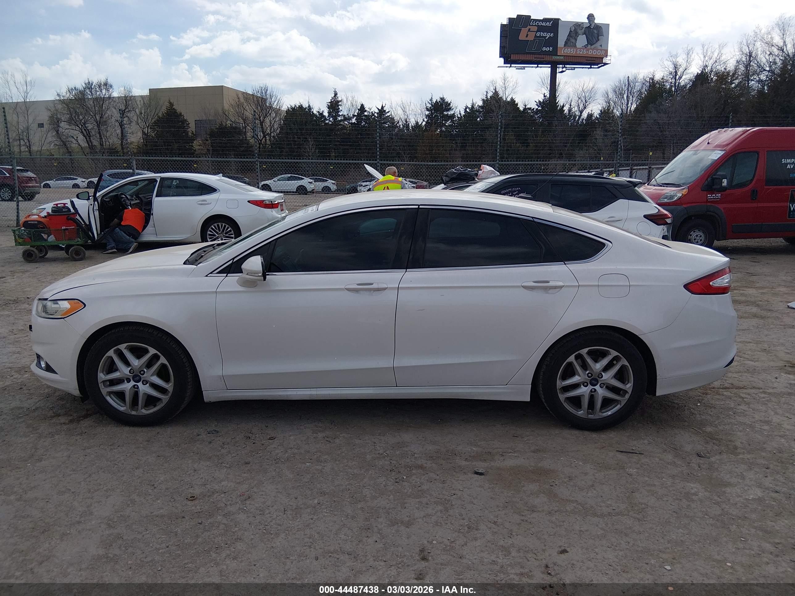 2014 Ford Fusion Se Белый vin: 1FA6P0HD7E5406869