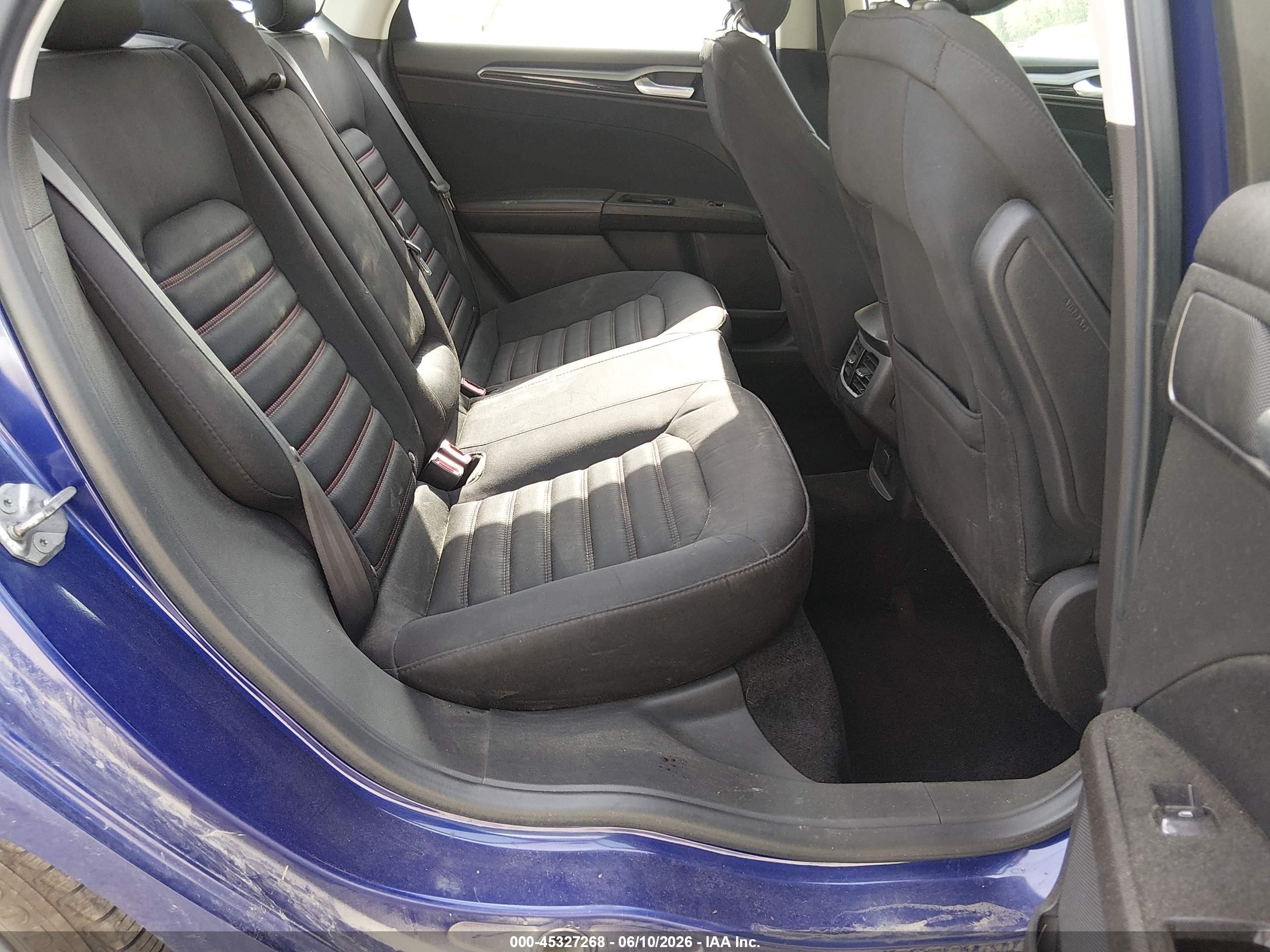 2015 Ford Fusion Se Blue vin: 1FA6P0HD7F5100630