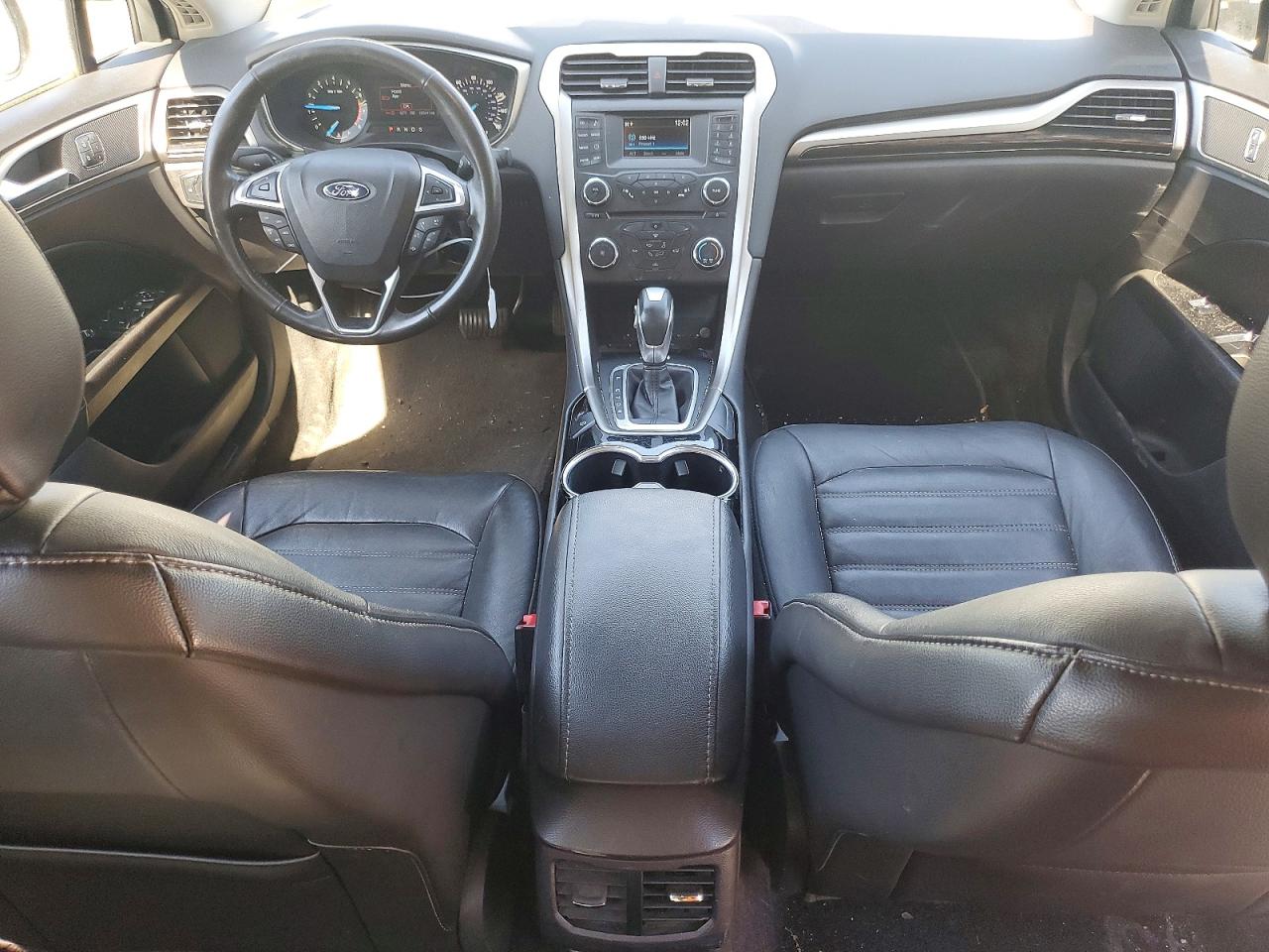 2015 Ford Fusion Se Белый vin: 1FA6P0HD7F5119050