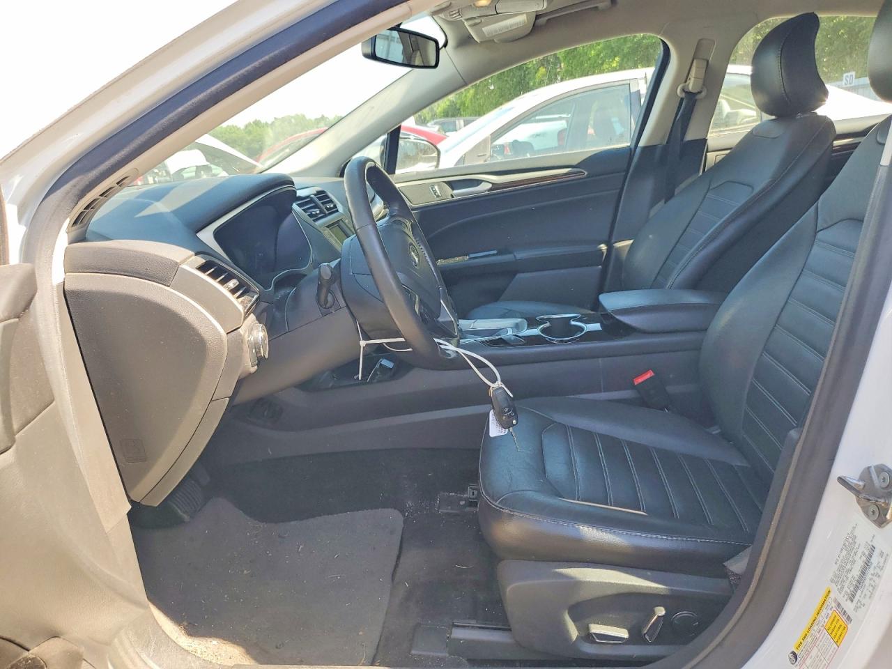 2015 Ford Fusion Se Белый vin: 1FA6P0HD7F5119050