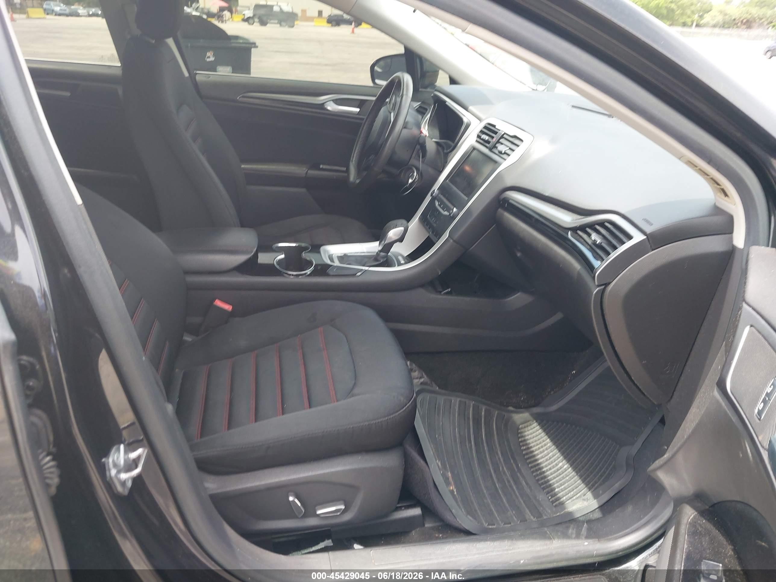 2015 Ford Fusion Se Black vin: 1FA6P0HD7F5120232