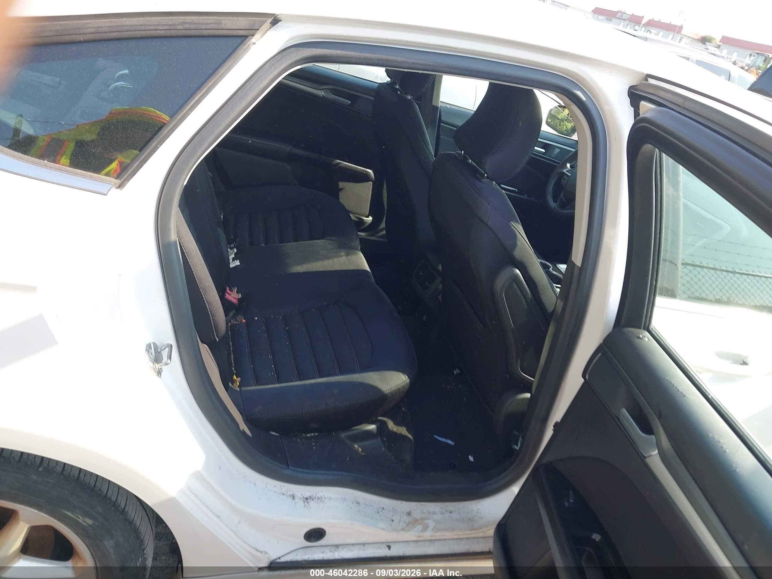 2015 Ford Fusion Se White vin: 1FA6P0HD7F5123857