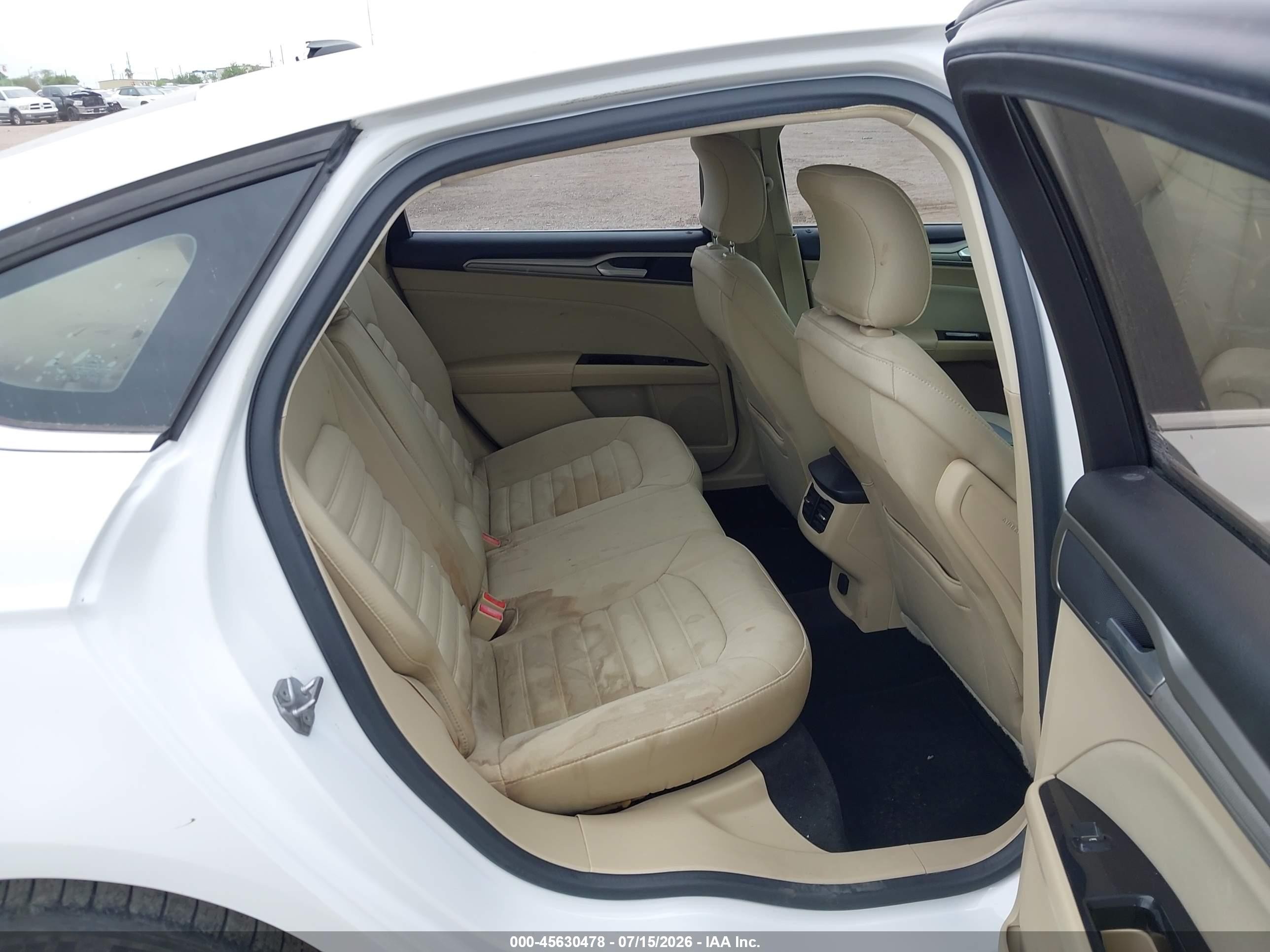 2015 Ford Fusion Se White vin: 1FA6P0HD7F5130405
