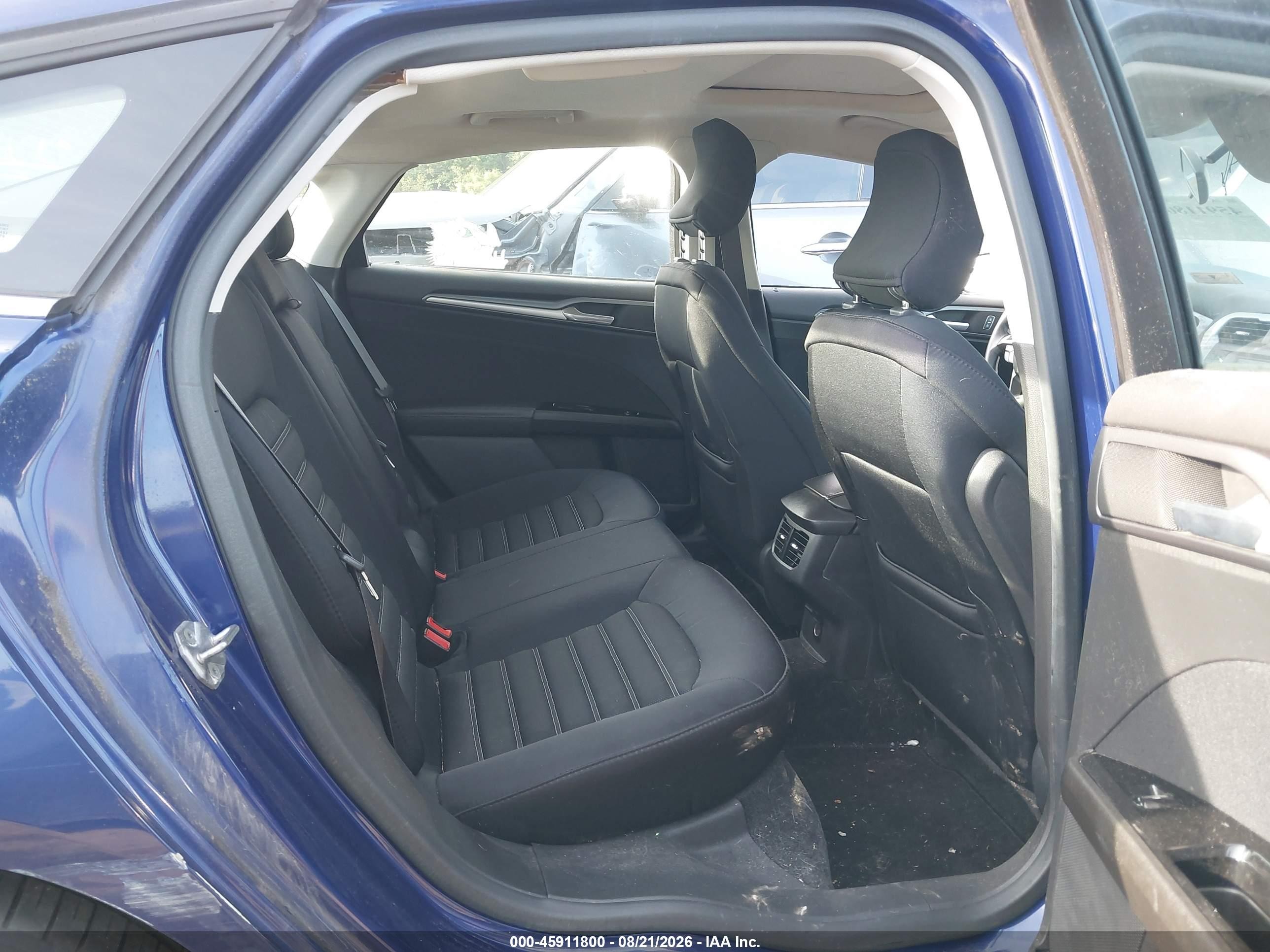 2015 Ford Fusion Se Синий vin: 1FA6P0HD8F5108672