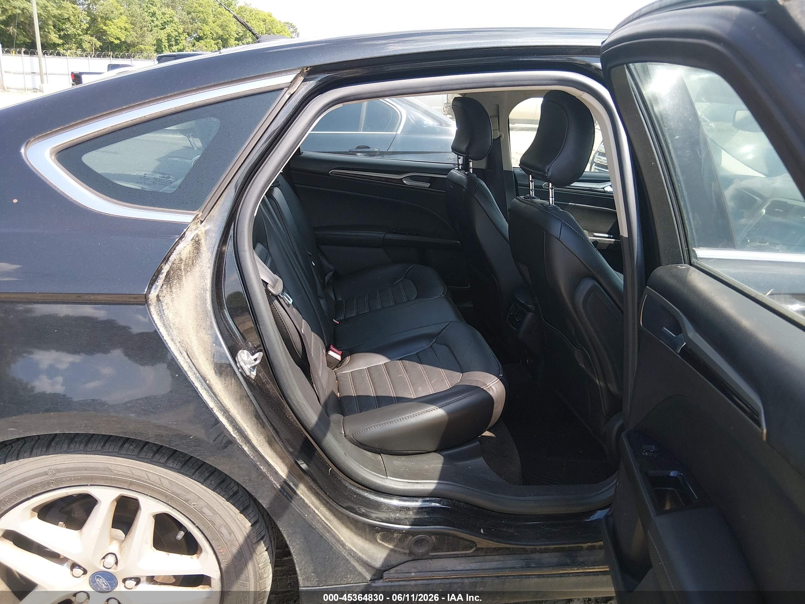 2015 Ford Fusion Se Black vin: 1FA6P0HD8F5131403