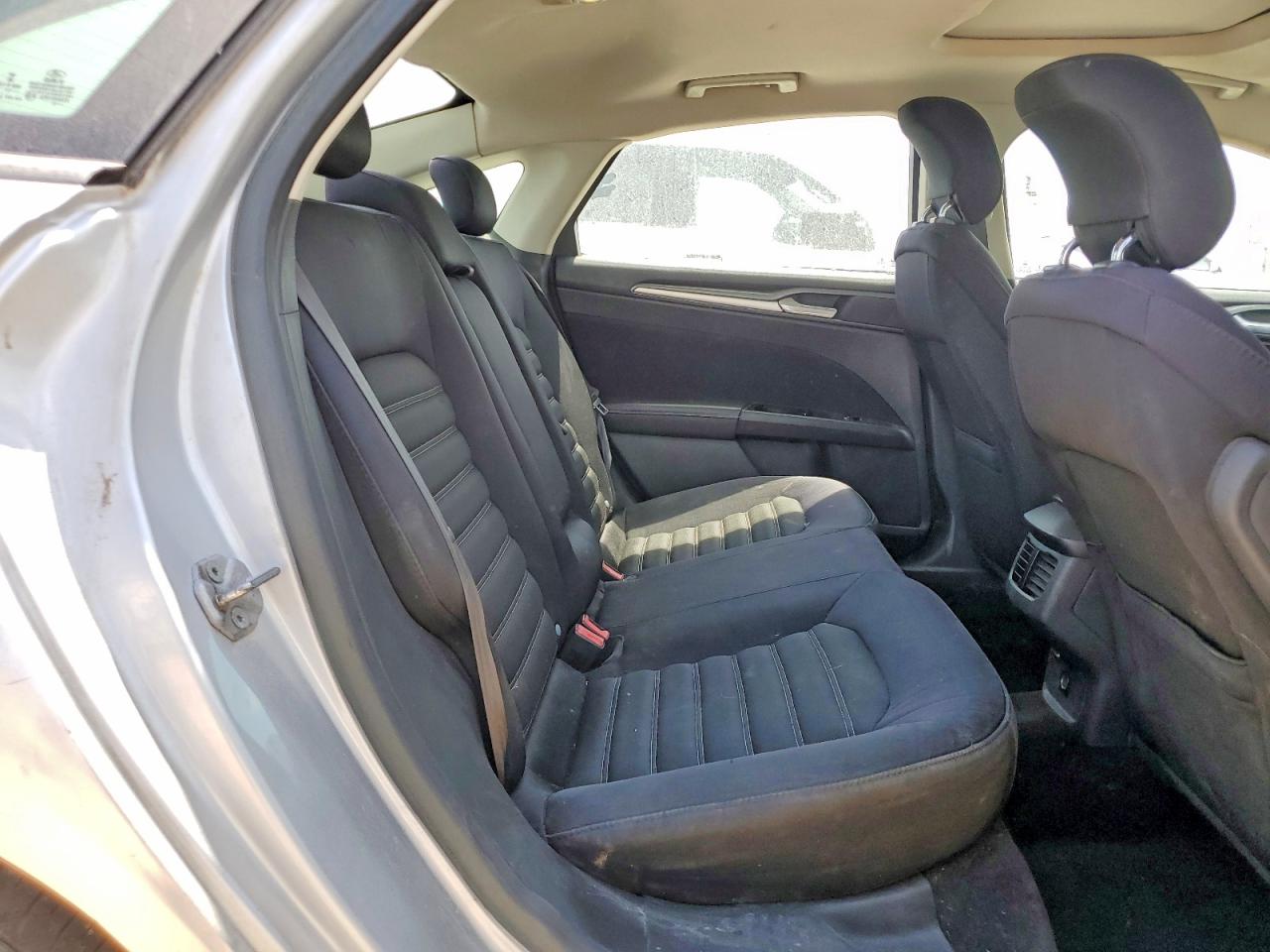 2014 Ford Fusion Se Silver vin: 1FA6P0HD9E5362857