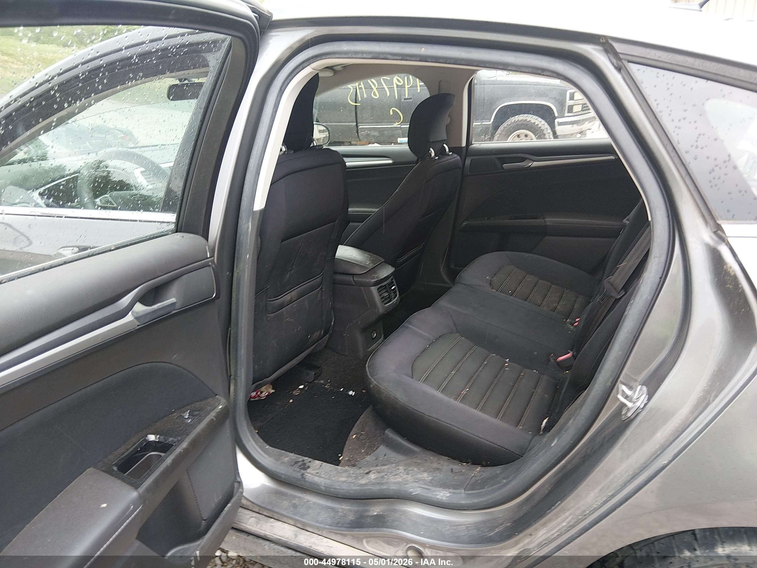 2014 Ford Fusion Se Silver vin: 1FA6P0HD9E5364821