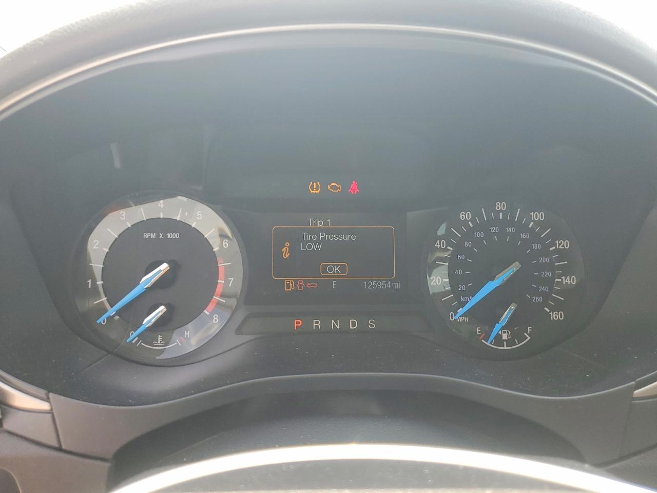 2014 Ford Fusion Se Серебряный vin: 1FA6P0HD9E5375253