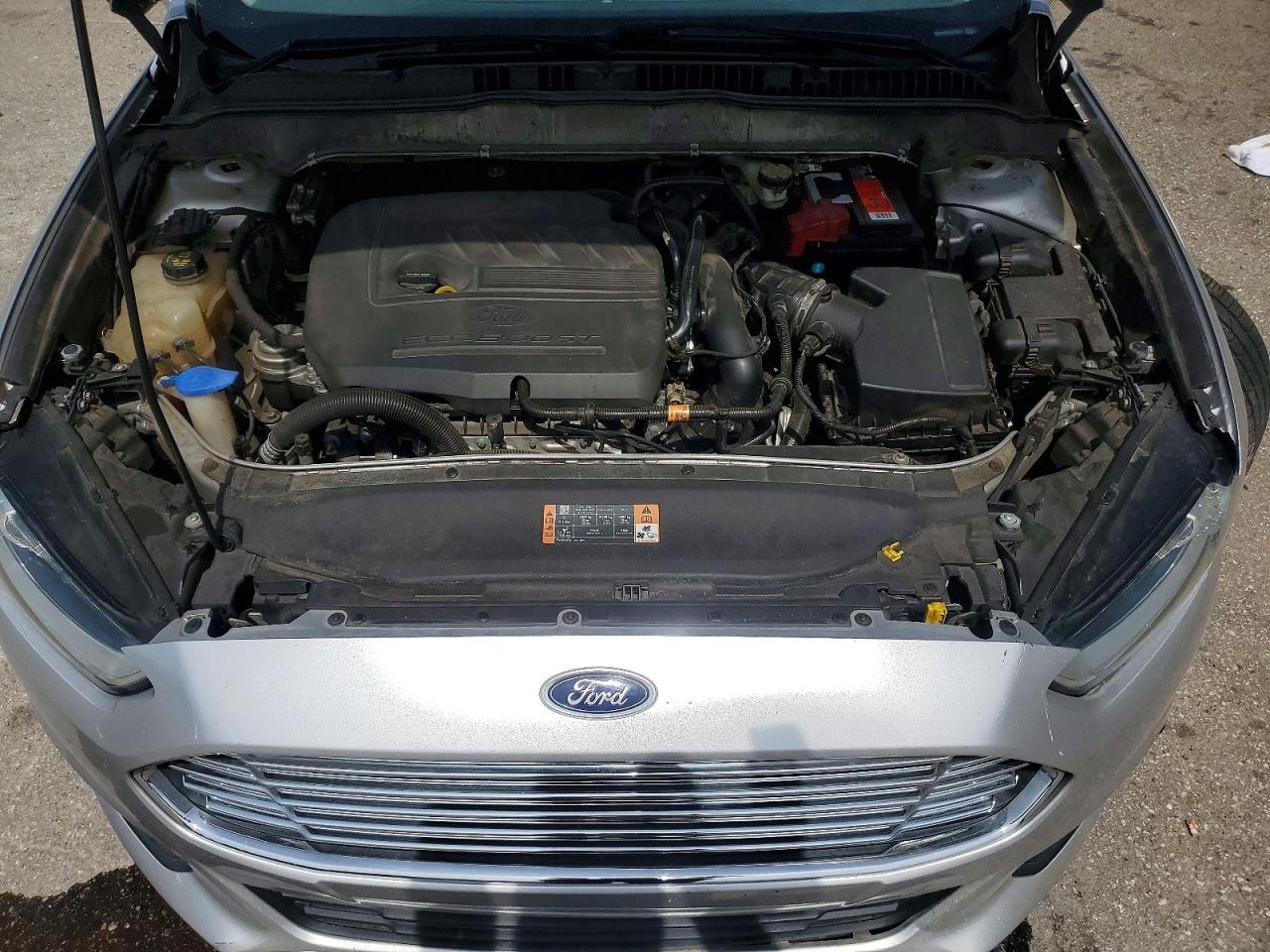 2014 Ford Fusion Se Серебряный vin: 1FA6P0HD9E5375253