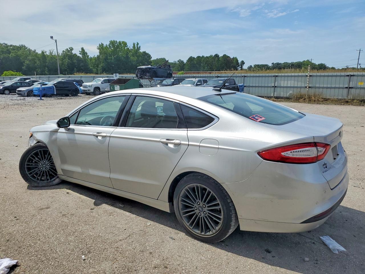 2014 Ford Fusion Se Серебряный vin: 1FA6P0HD9E5375253
