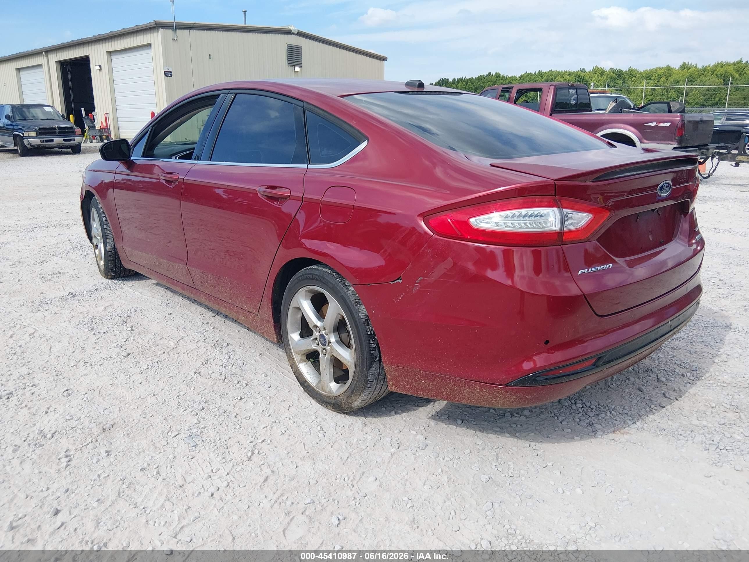 2015 Ford Fusion Se Red vin: 1FA6P0HD9F5105179