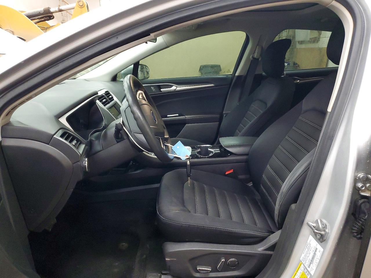 2015 Ford Fusion Se Silver vin: 1FA6P0HD9F5105764