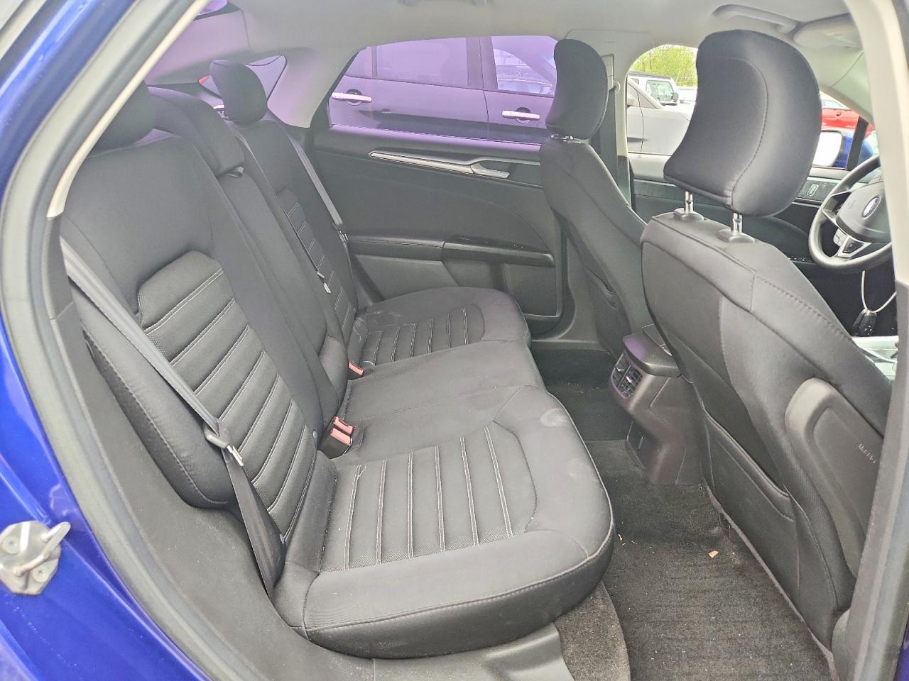 2015 Ford Fusion Se Blue vin: 1FA6P0HD9F5116652