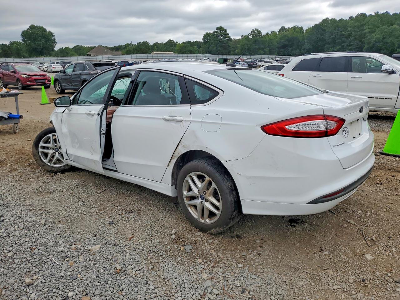 2015 Ford Fusion Se White vin: 1FA6P0HD9F5117316