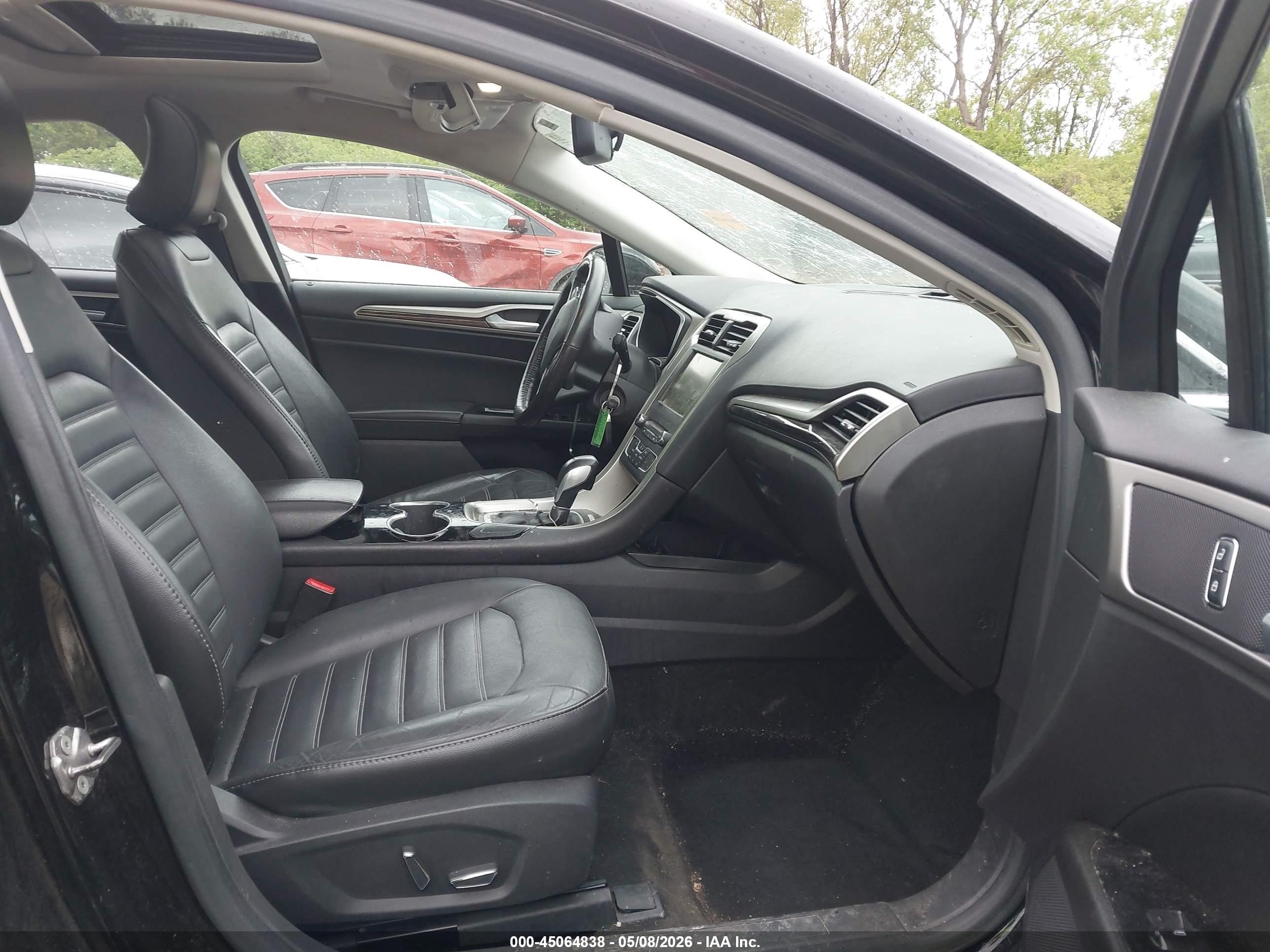 2016 Ford Fusion Se Черный vin: 1FA6P0HD9G5120850