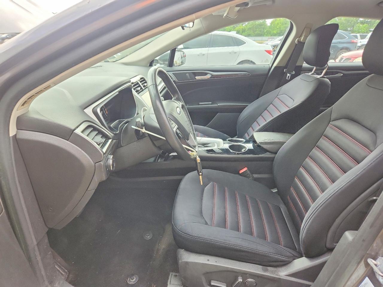 2014 Ford Fusion Se Серый vin: 1FA6P0HDXE5353875