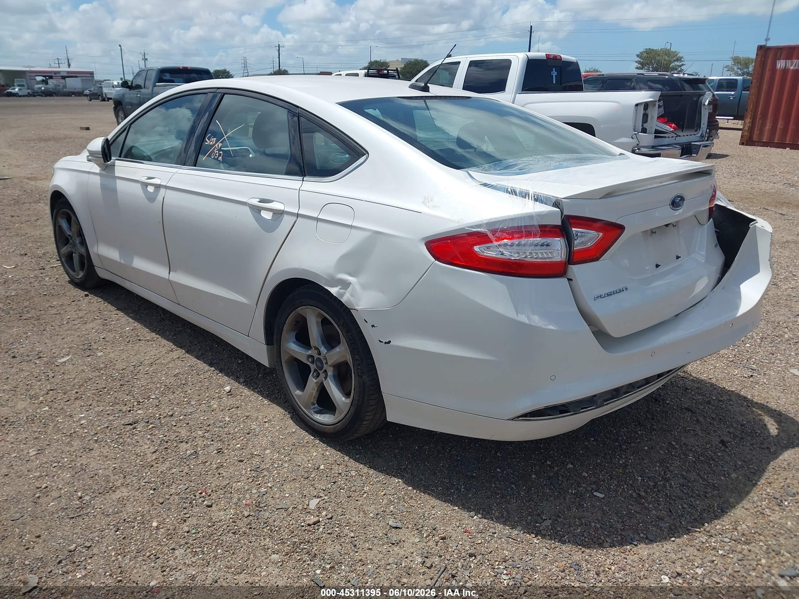 2015 Ford Fusion Se White vin: 1FA6P0HDXF5114022