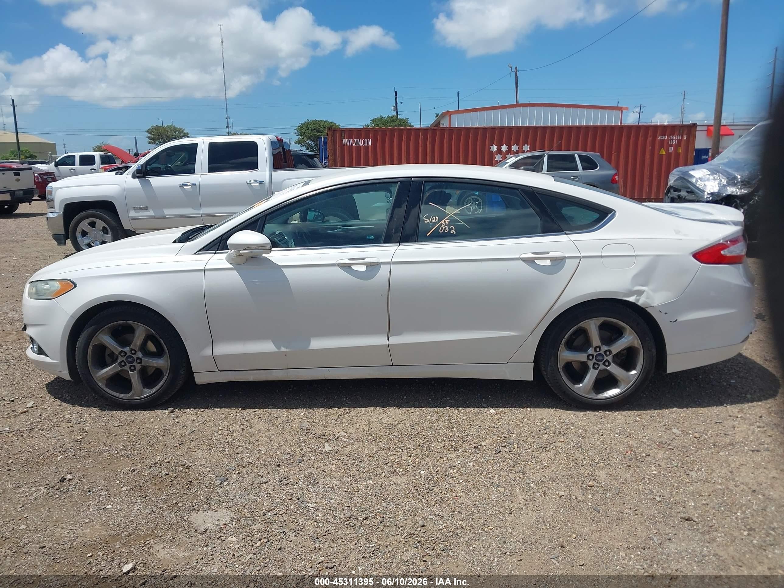 2015 Ford Fusion Se White vin: 1FA6P0HDXF5114022