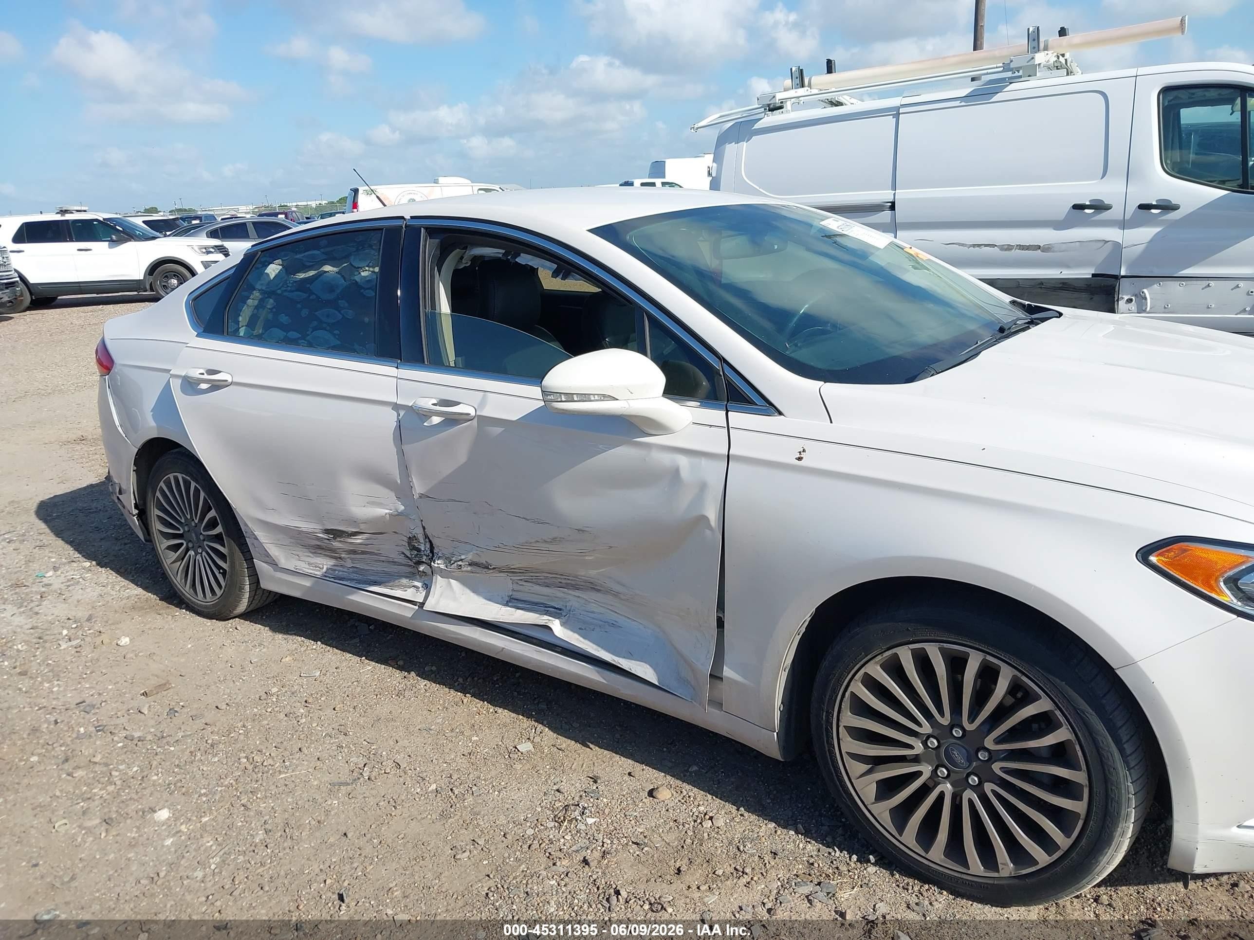 2015 Ford Fusion Se White vin: 1FA6P0HDXF5114022