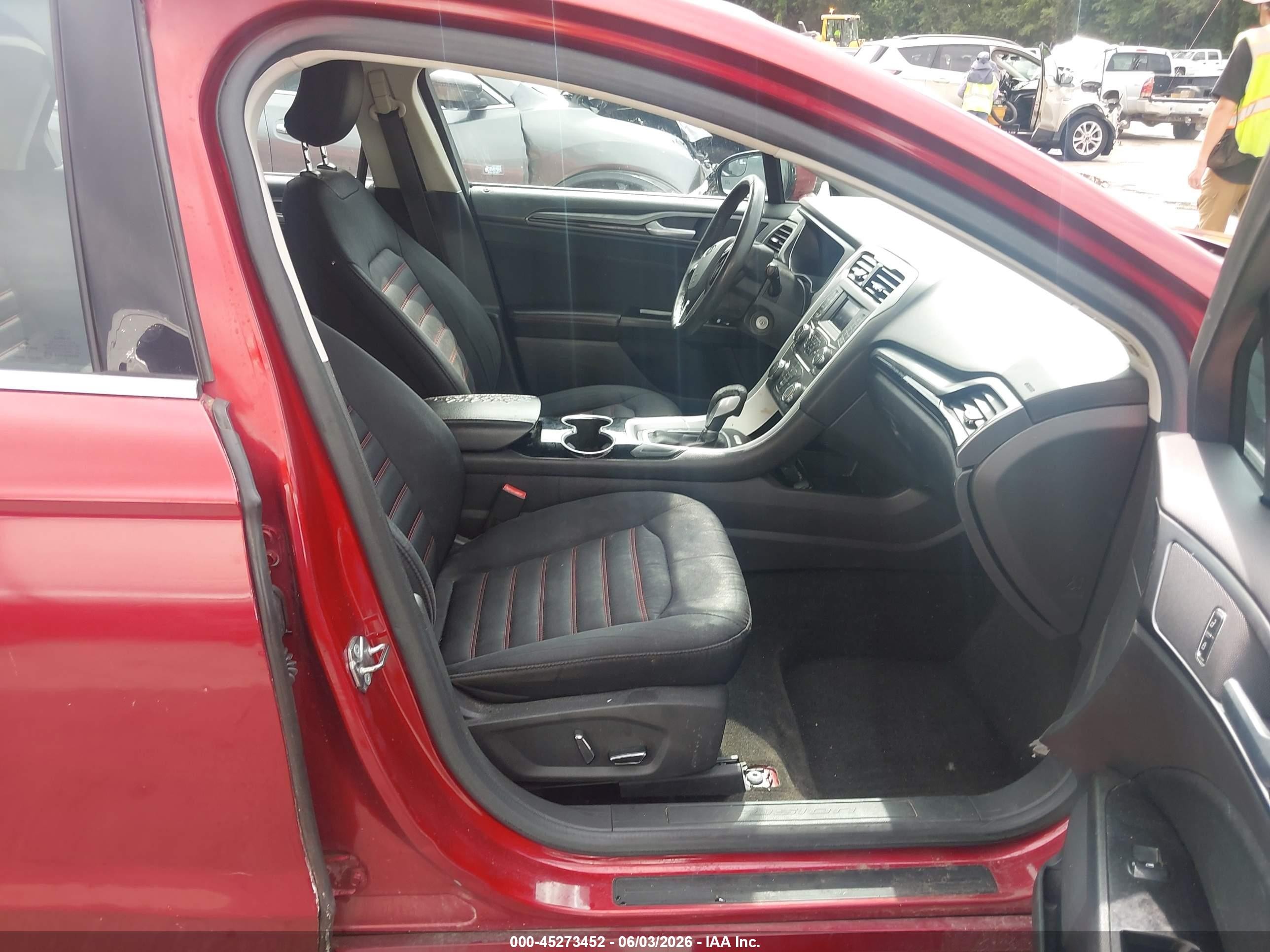 2015 Ford Fusion Se Red vin: 1FA6P0HDXF5125103