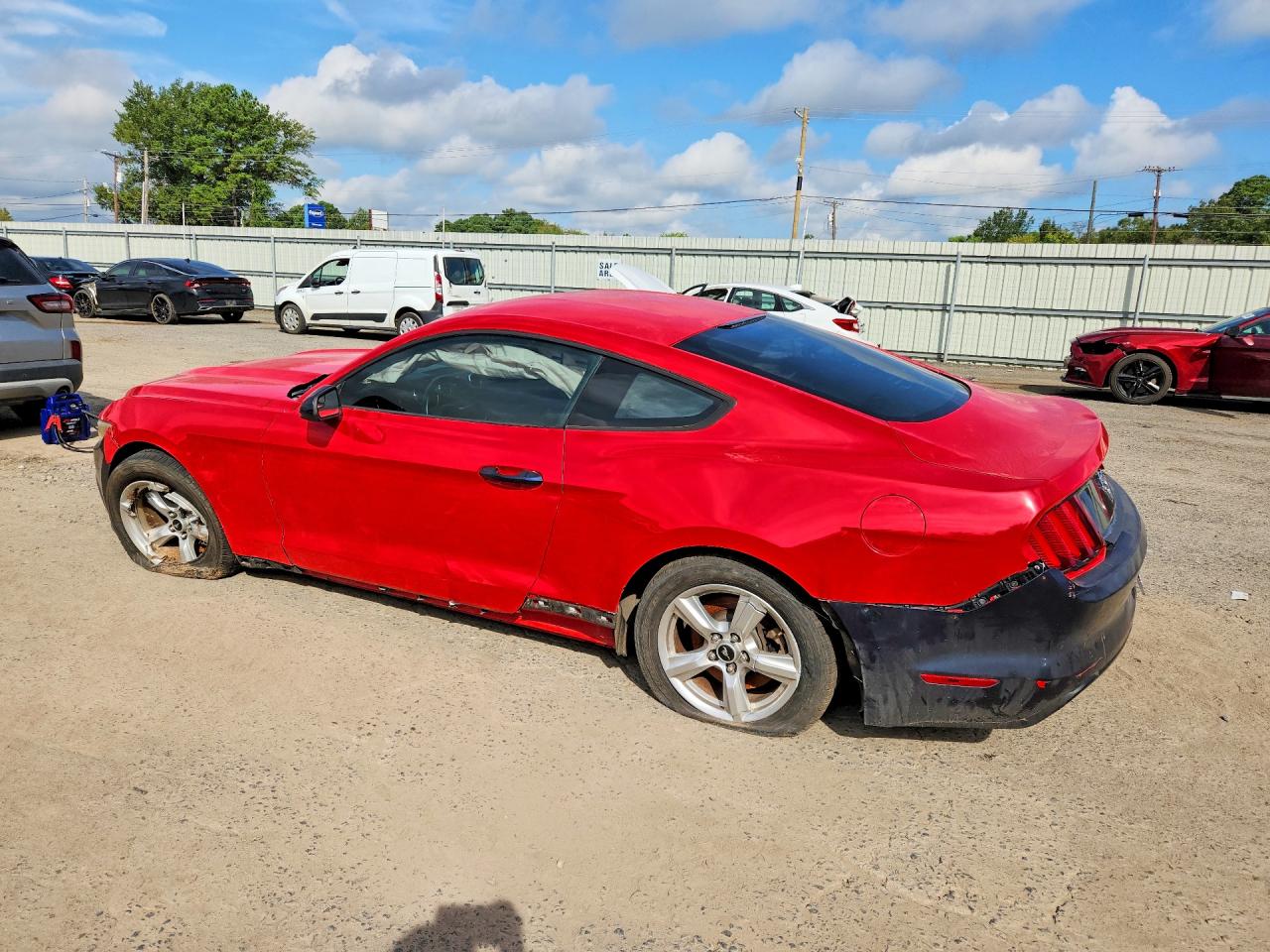 2015 Ford Mustang Red vin: 1FA6P8AM0F5347349