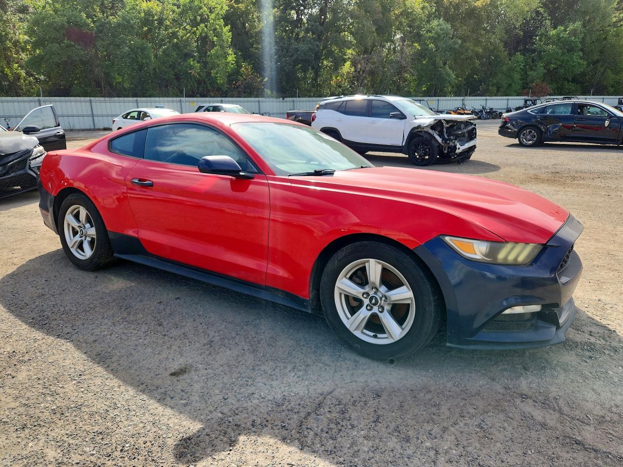 2015 Ford Mustang Red vin: 1FA6P8AM0F5347349