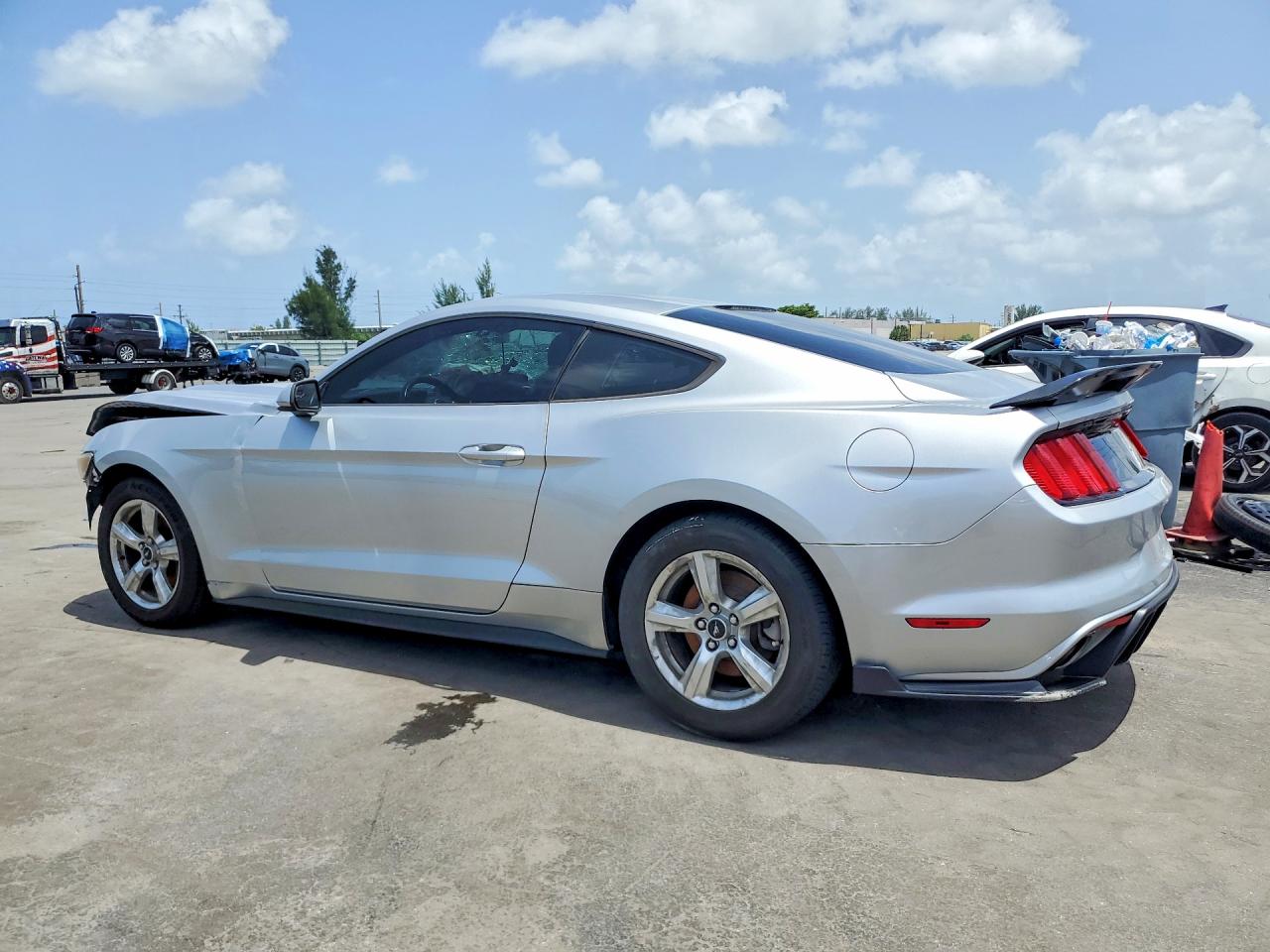 2015 Ford Mustang Silver vin: 1FA6P8AM0F5352308