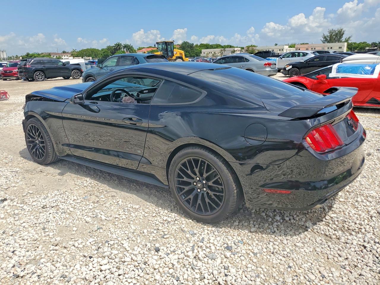 2015 Ford Mustang Black vin: 1FA6P8AM0F5361476