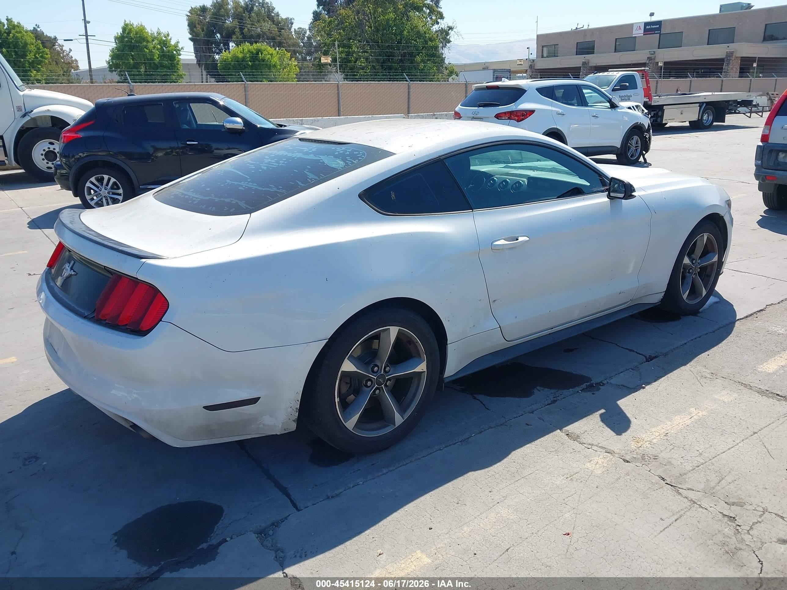 2015 Ford Mustang V6 White vin: 1FA6P8AM0F5364166