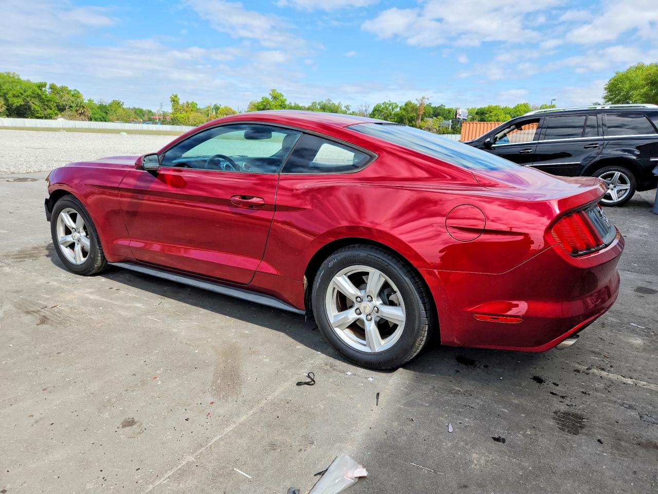 2015 Ford Mustang Red vin: 1FA6P8AM0F5367228