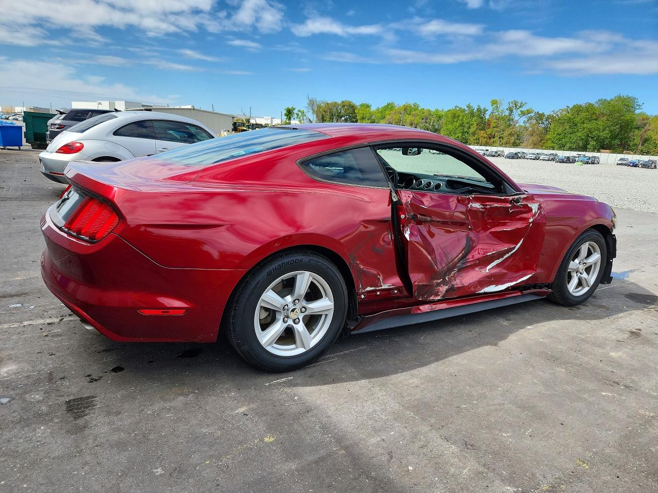 2015 Ford Mustang Red vin: 1FA6P8AM0F5367228