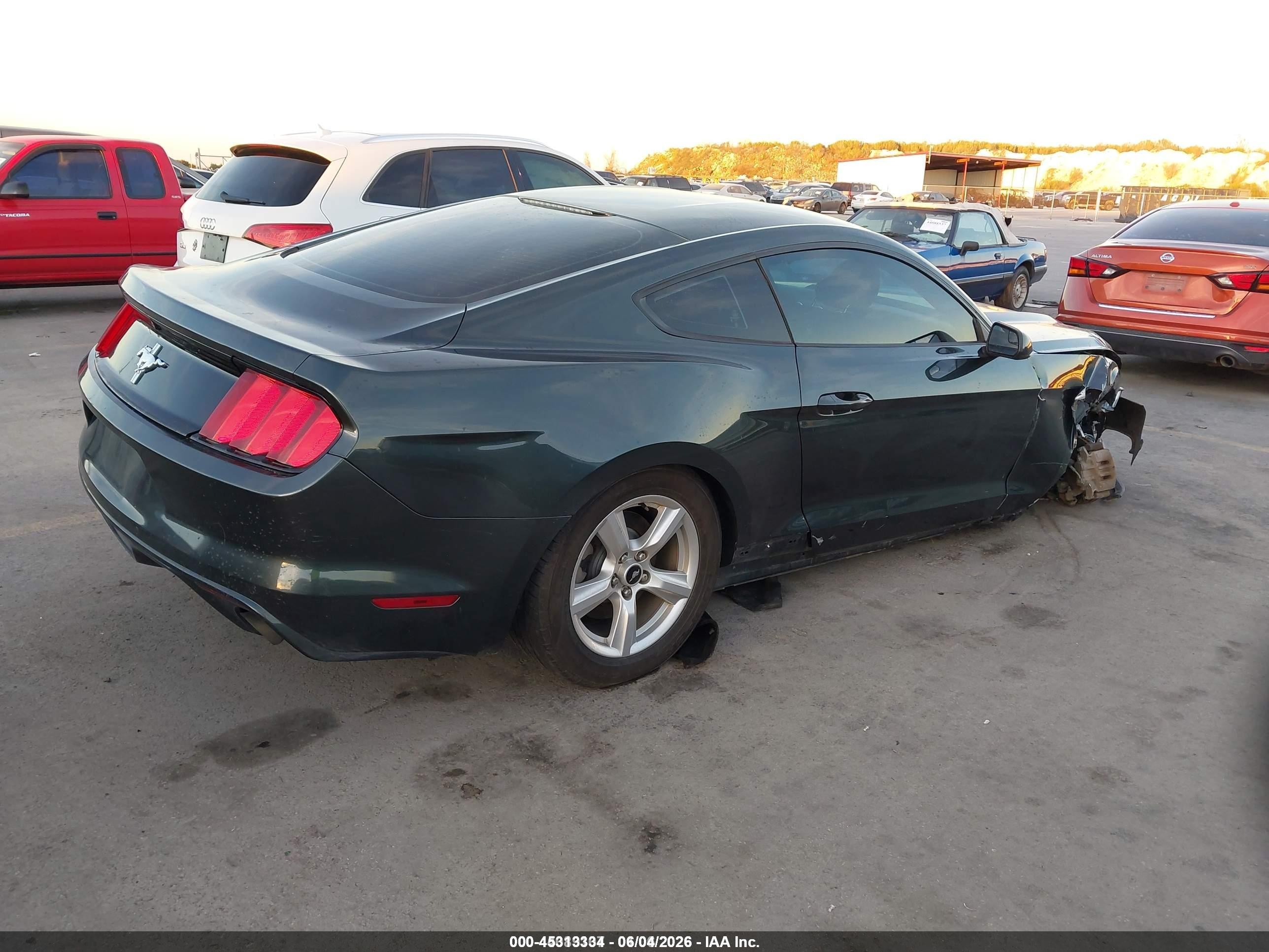 2015 Ford Mustang V6 Серый vin: 1FA6P8AM0F5370453