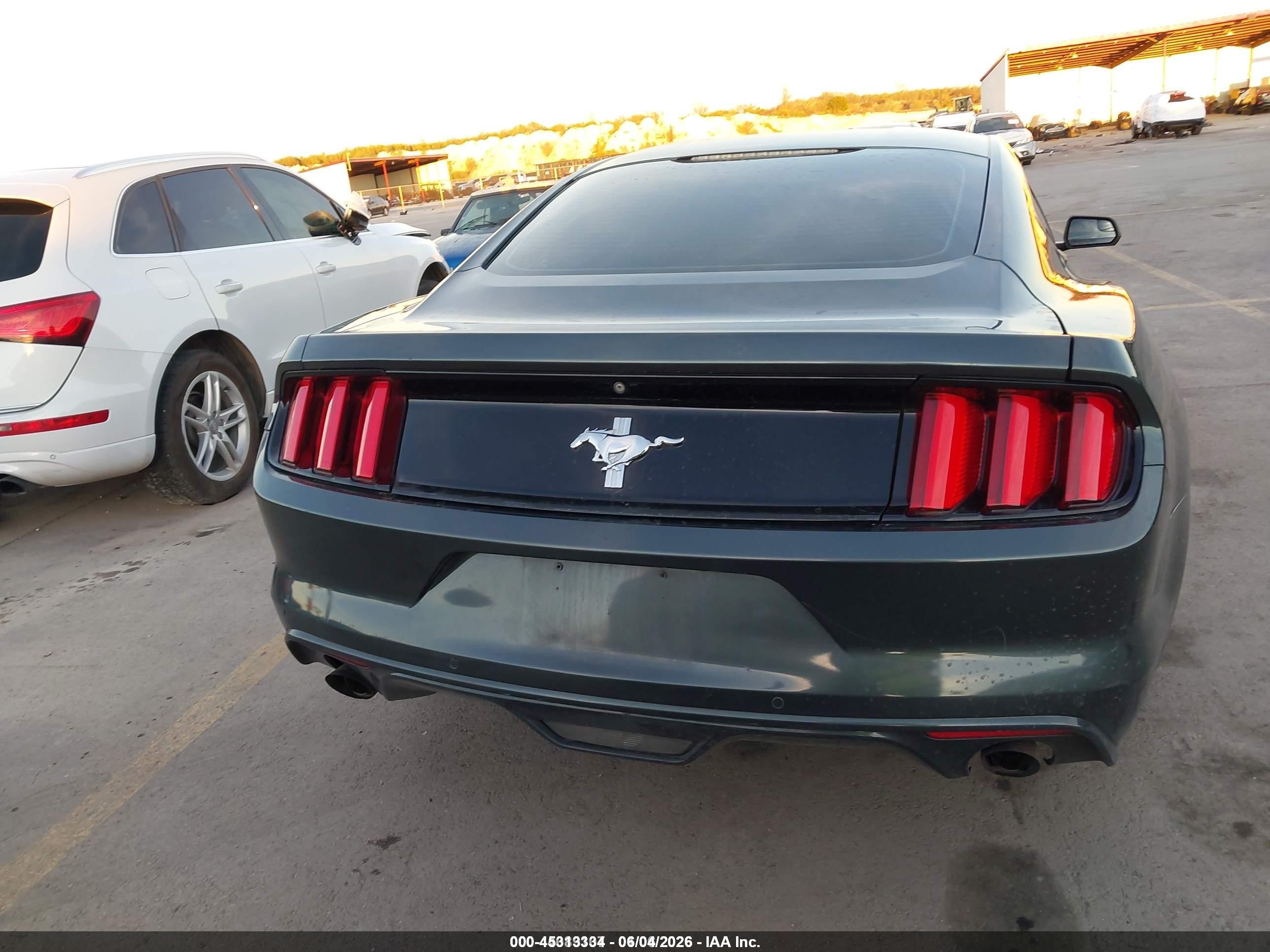 2015 Ford Mustang V6 Серый vin: 1FA6P8AM0F5370453