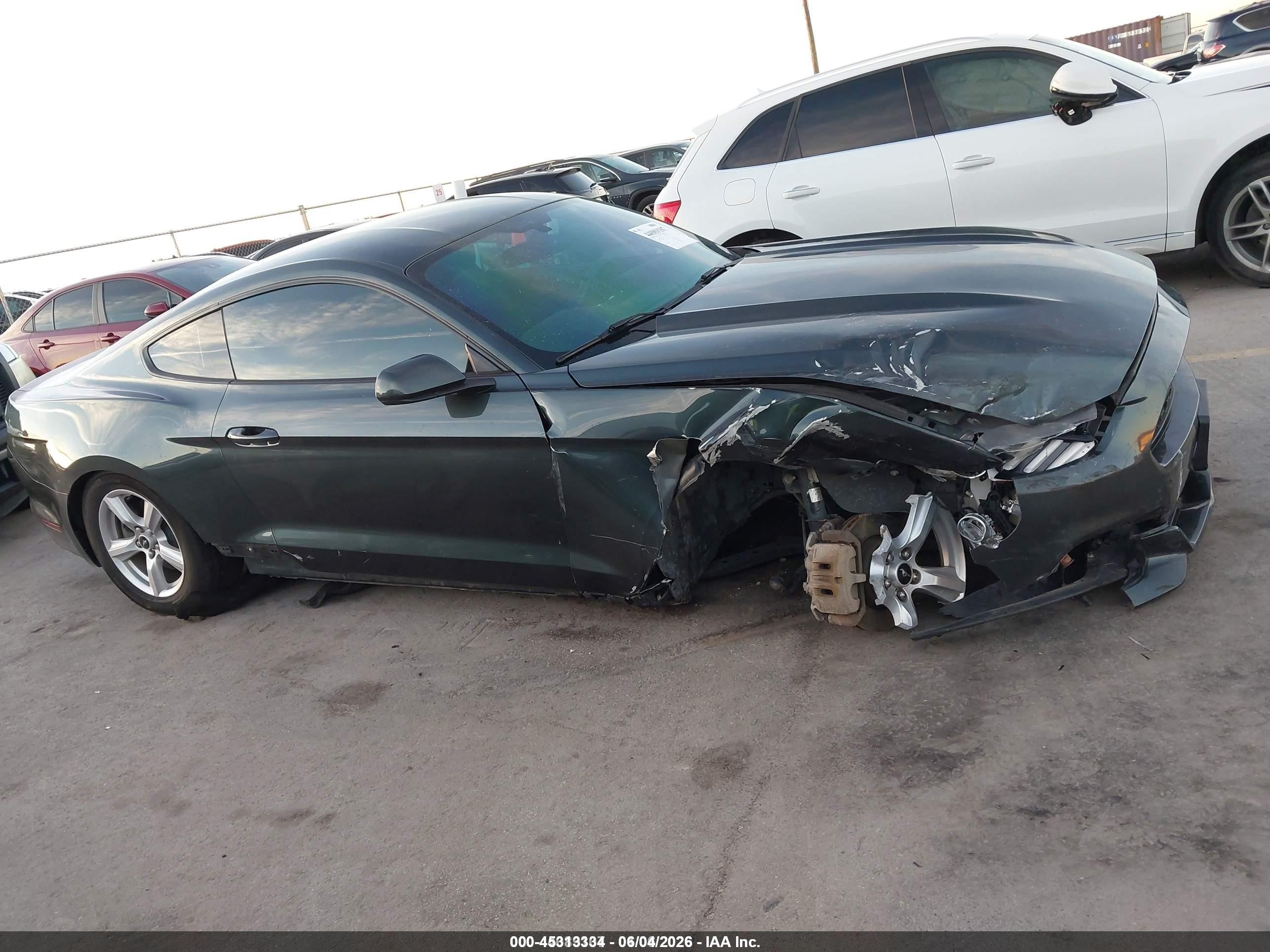 2015 Ford Mustang V6 Серый vin: 1FA6P8AM0F5370453