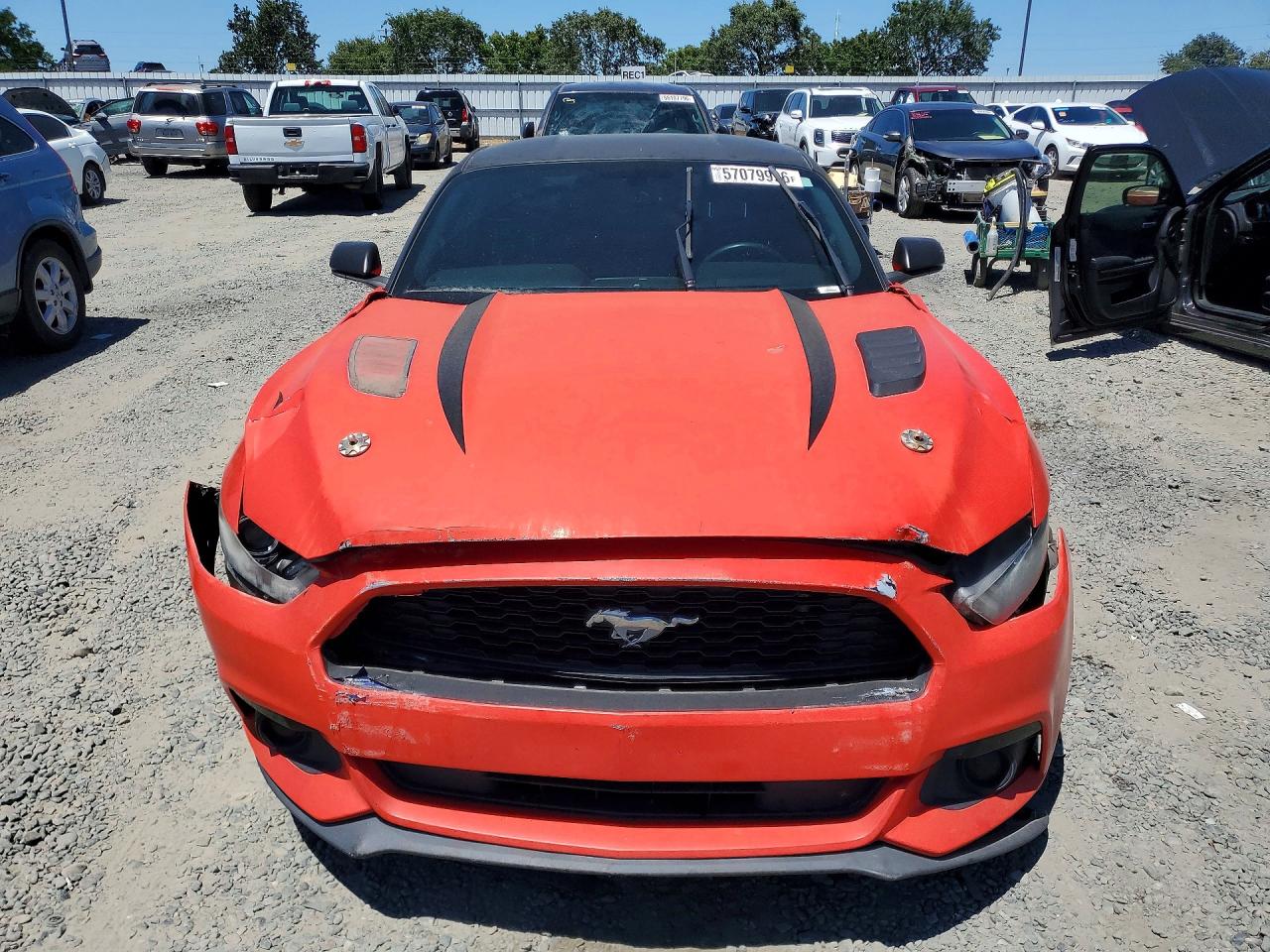 2015 Ford Mustang Red vin: 1FA6P8AM0F5405119