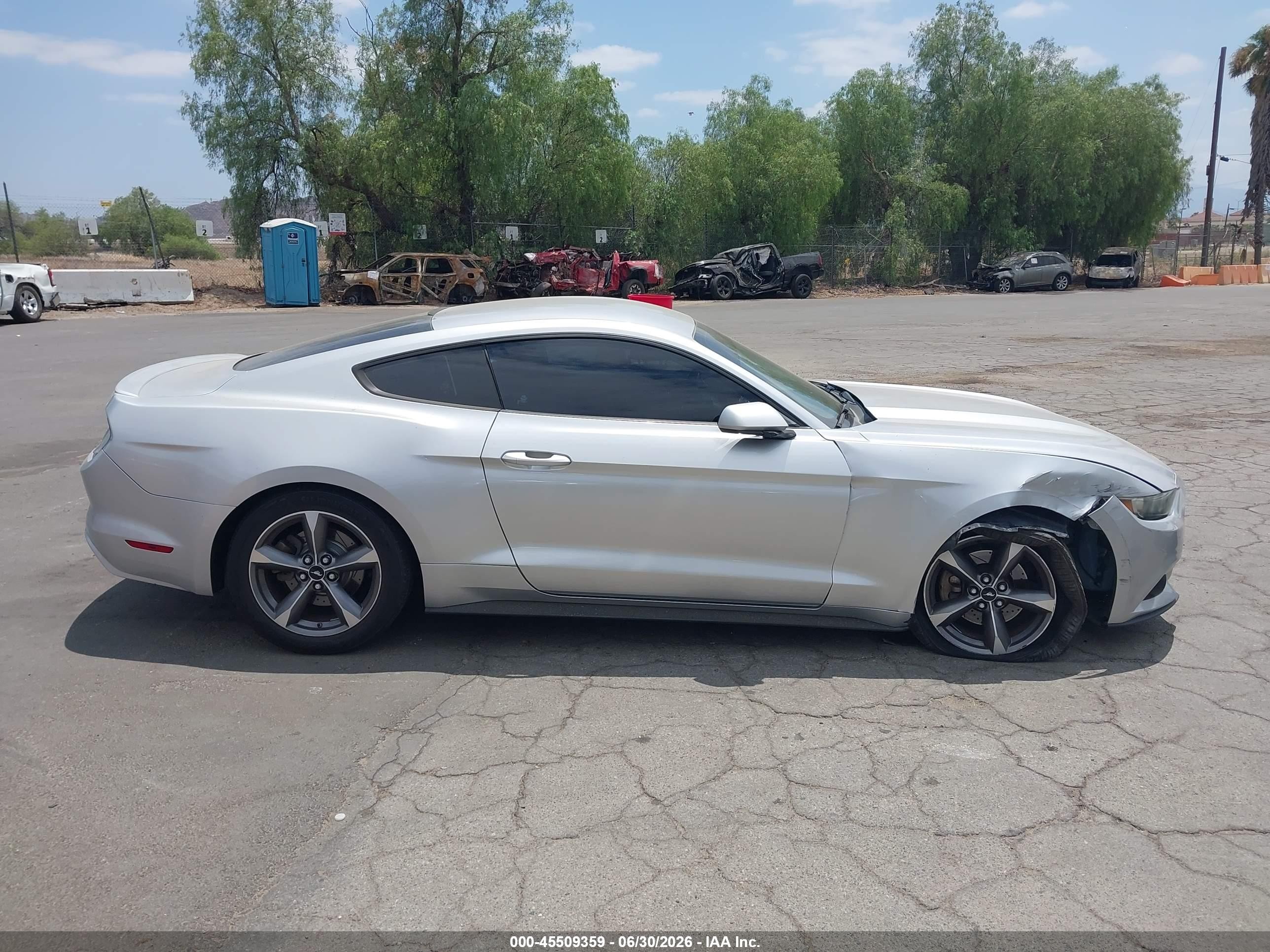 2015 Ford Mustang V6 Silver vin: 1FA6P8AM0F5418386