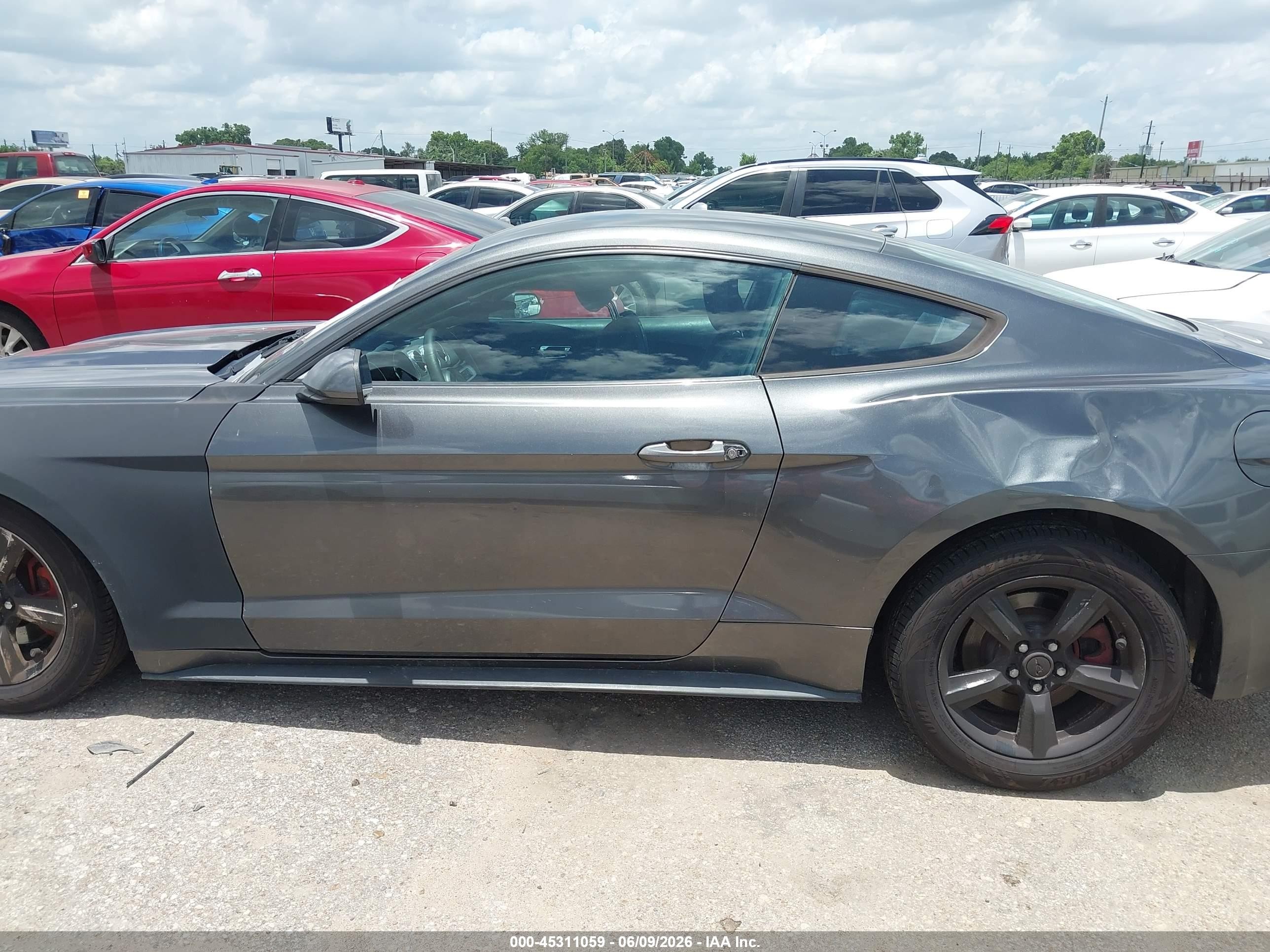 2015 Ford Mustang V6 Gray vin: 1FA6P8AM1F5399752