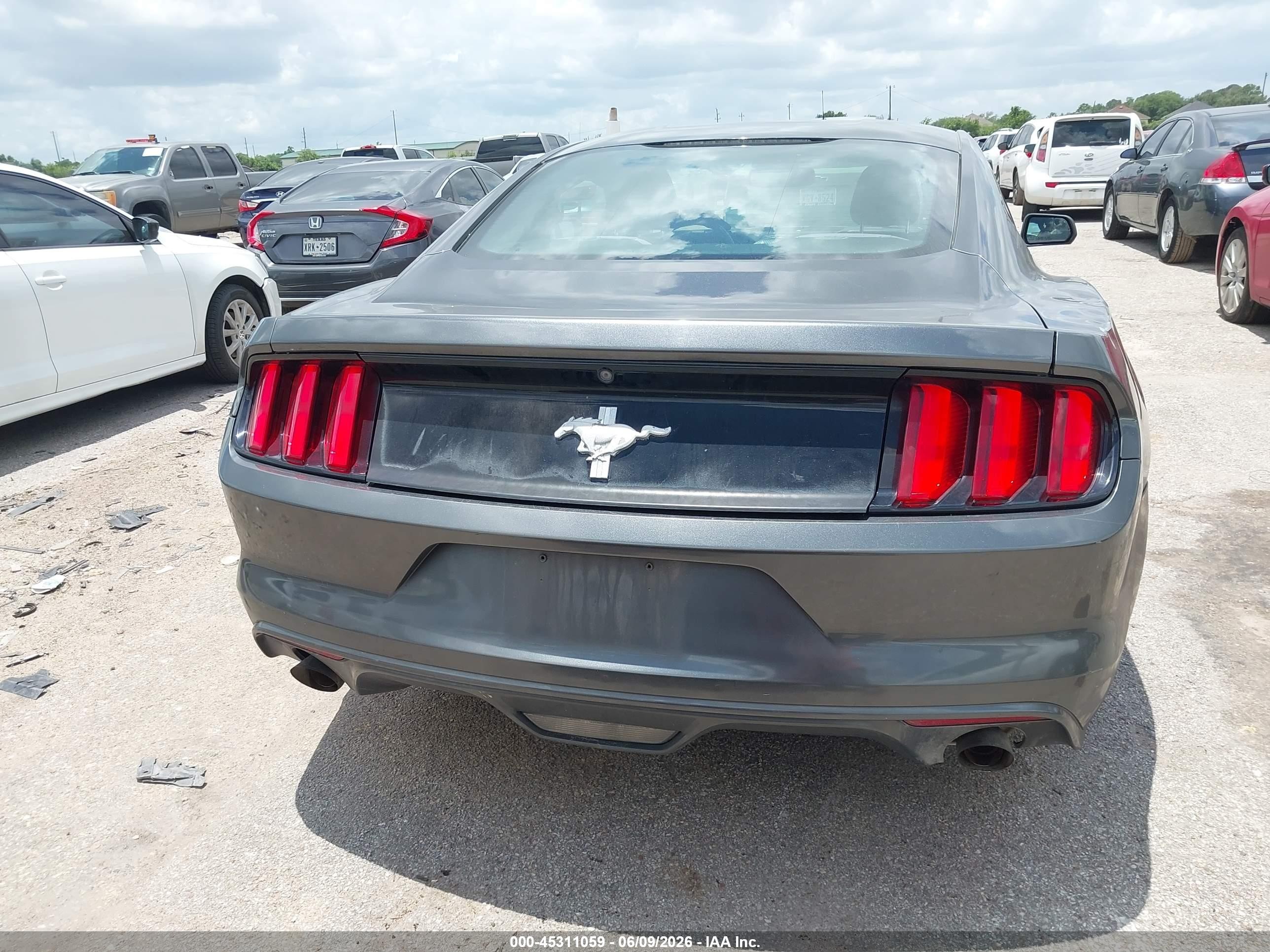 2015 Ford Mustang V6 Gray vin: 1FA6P8AM1F5399752