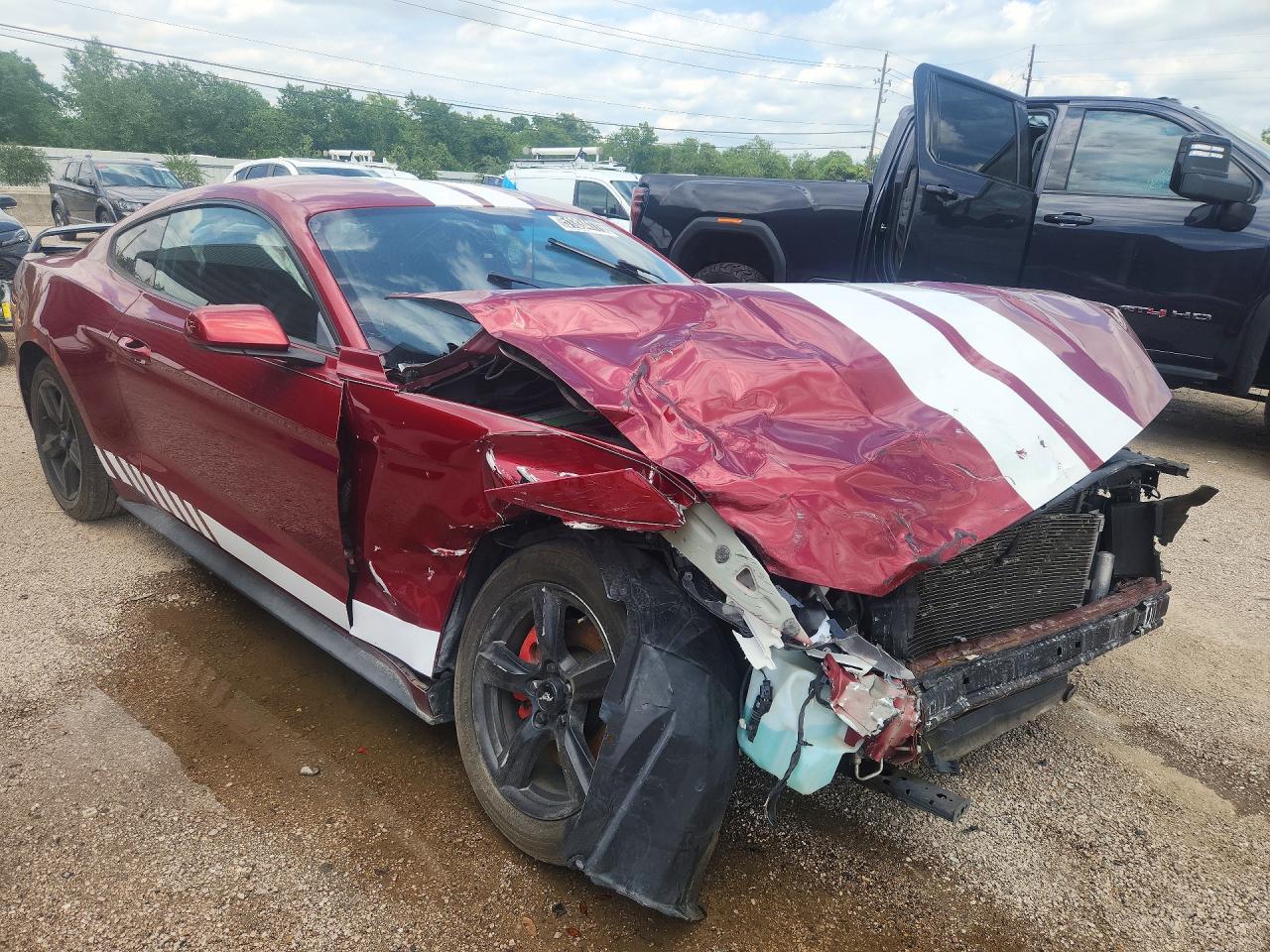 2017 Ford Mustang Red vin: 1FA6P8AM1H5264161