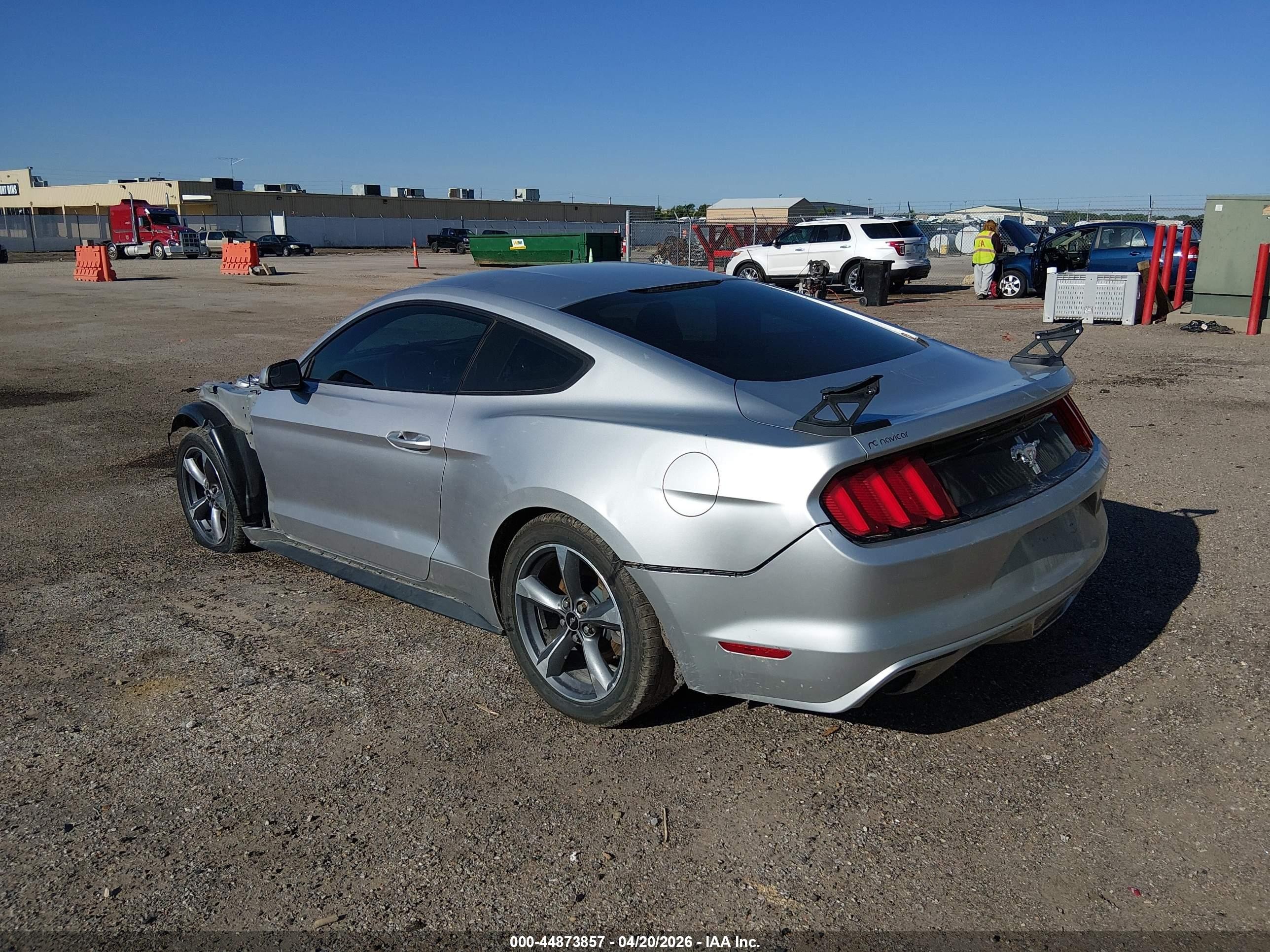 2015 Ford Mustang V6 Silver vin: 1FA6P8AM2F5318709