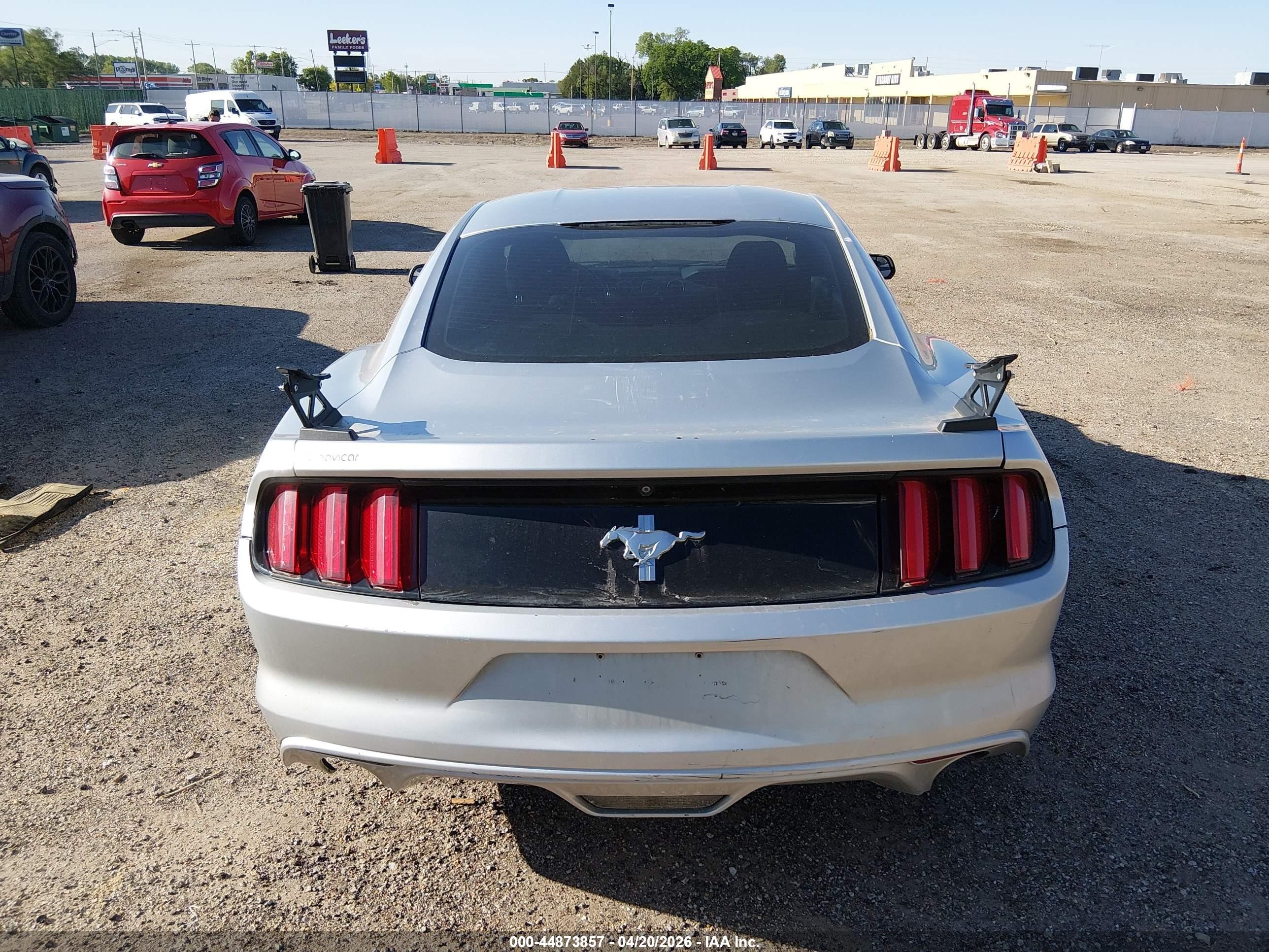 2015 Ford Mustang V6 Silver vin: 1FA6P8AM2F5318709
