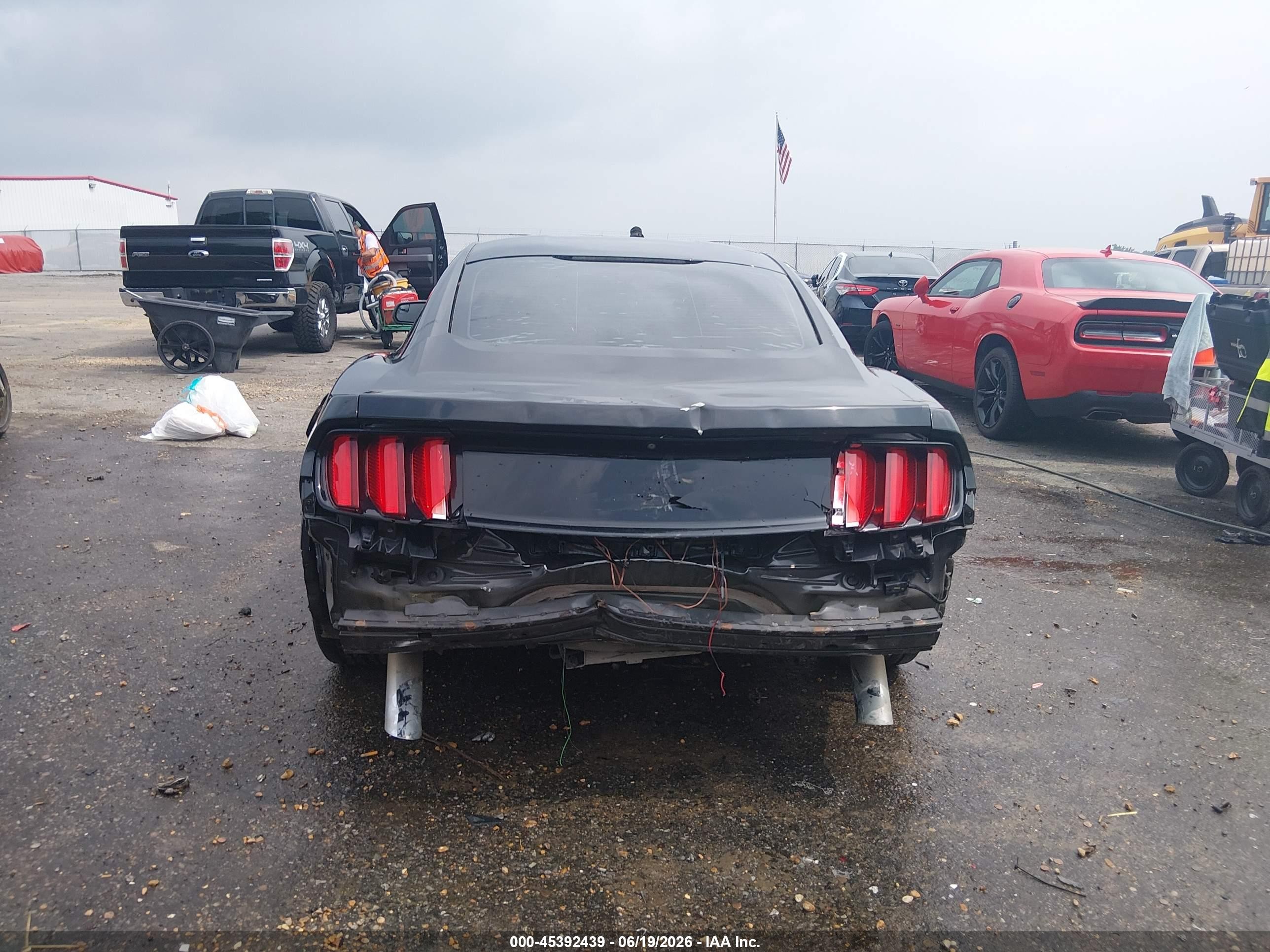2015 Ford Mustang V6 Black vin: 1FA6P8AM2F5374018